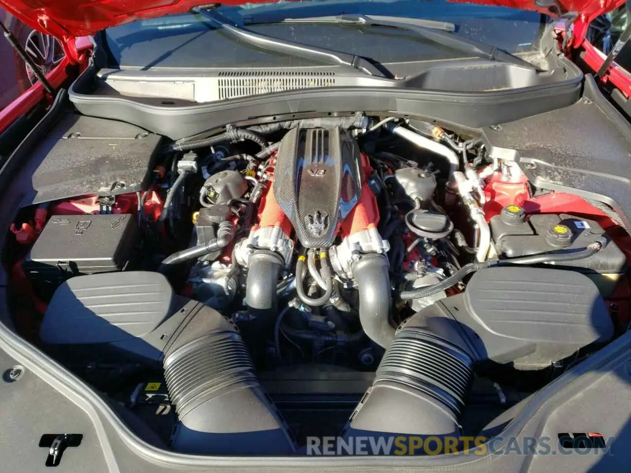 7 fotografías del automóvil dañado ZN661ZUA9MX359969 MASERATI ALL MODELS 2021