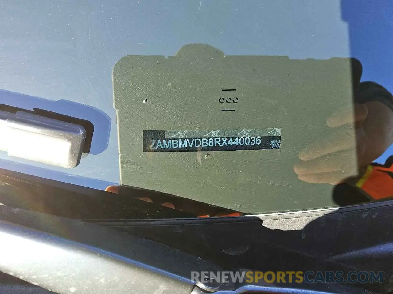 12 fotografías del automóvil dañado ZAMBMVDB8RX440036 MASERATI ALL MODELS 2024