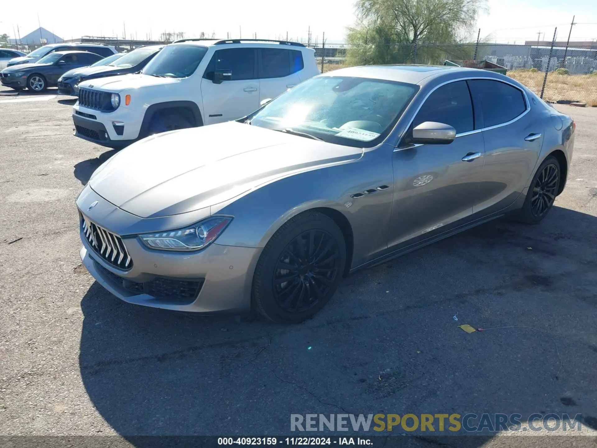 2 fotografías del automóvil dañado ZAM57XSA6K1311103 MASERATI GHIBLI 2019