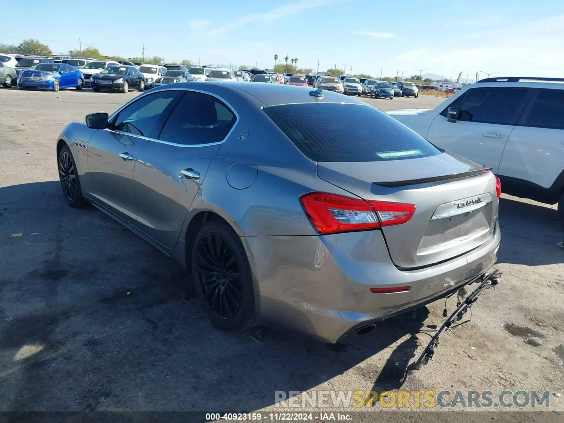 3 fotografías del automóvil dañado ZAM57XSA6K1311103 MASERATI GHIBLI 2019