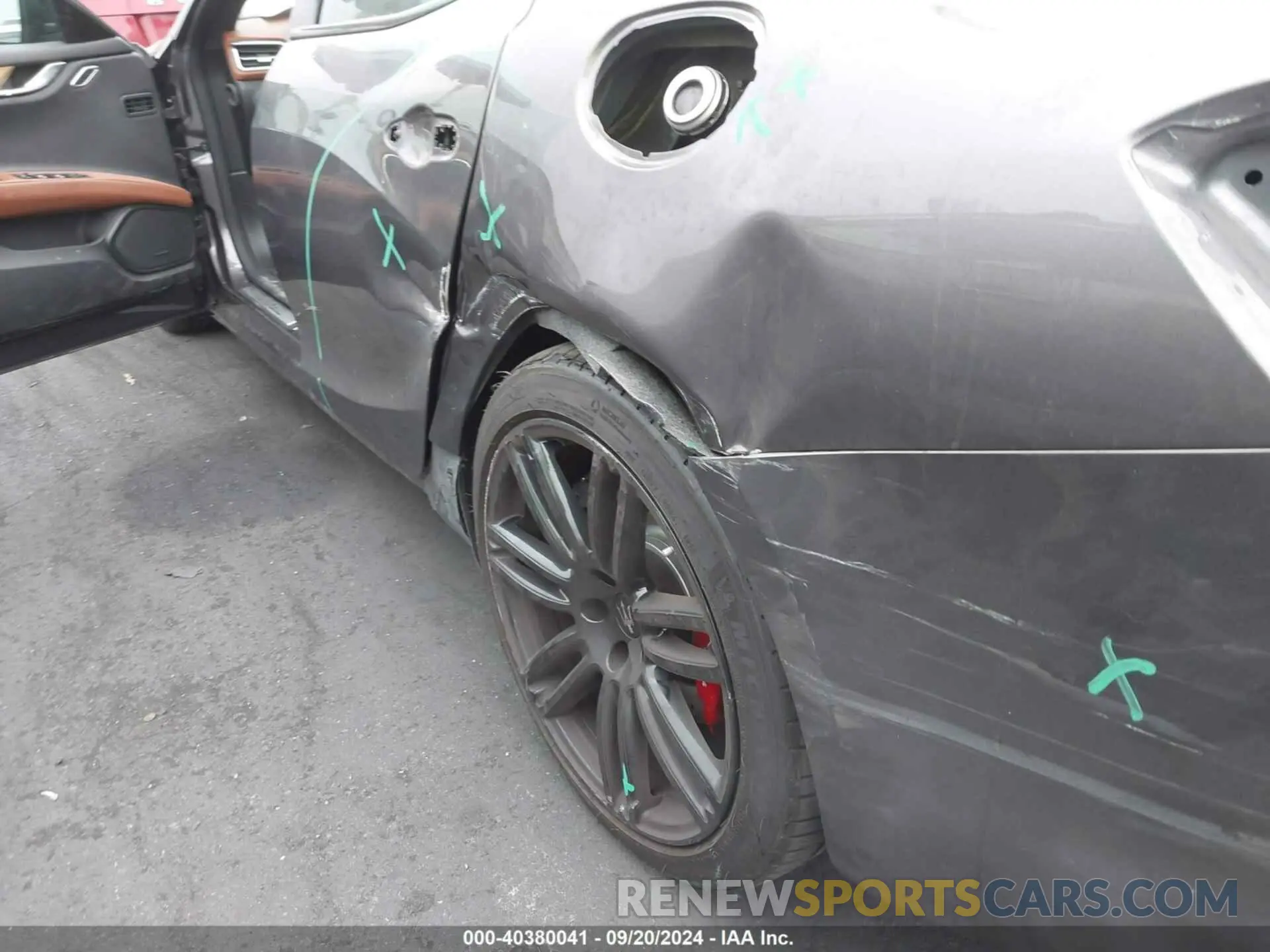21 fotografías del automóvil dañado ZAM57YSAXK1334096 MASERATI GHIBLI 2019