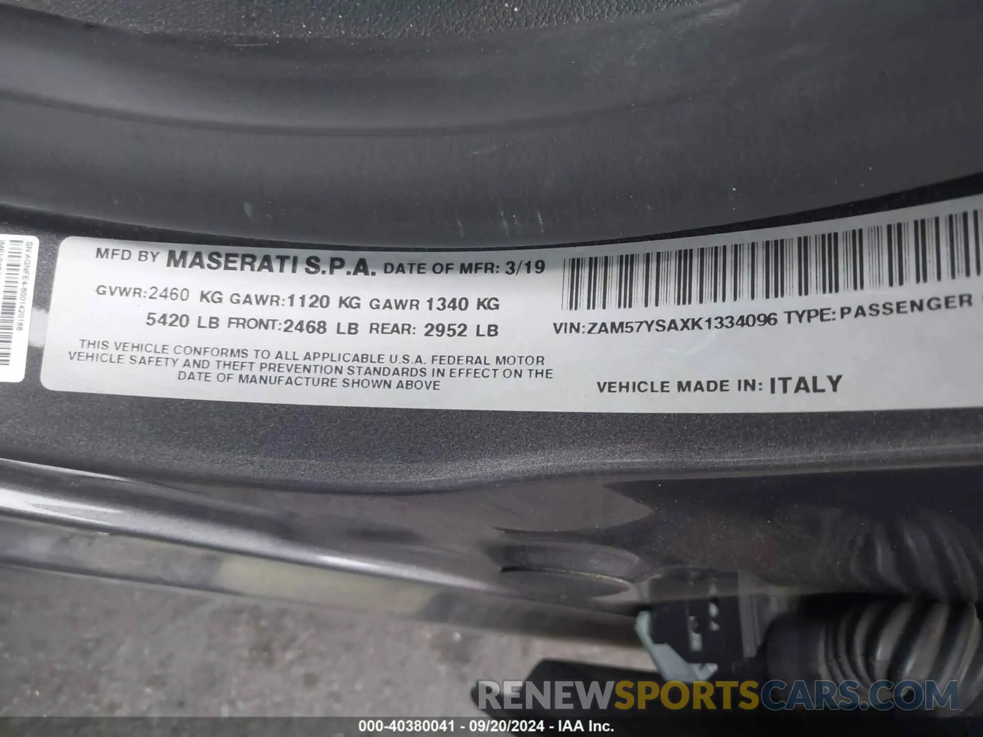 9 fotografías del automóvil dañado ZAM57YSAXK1334096 MASERATI GHIBLI 2019