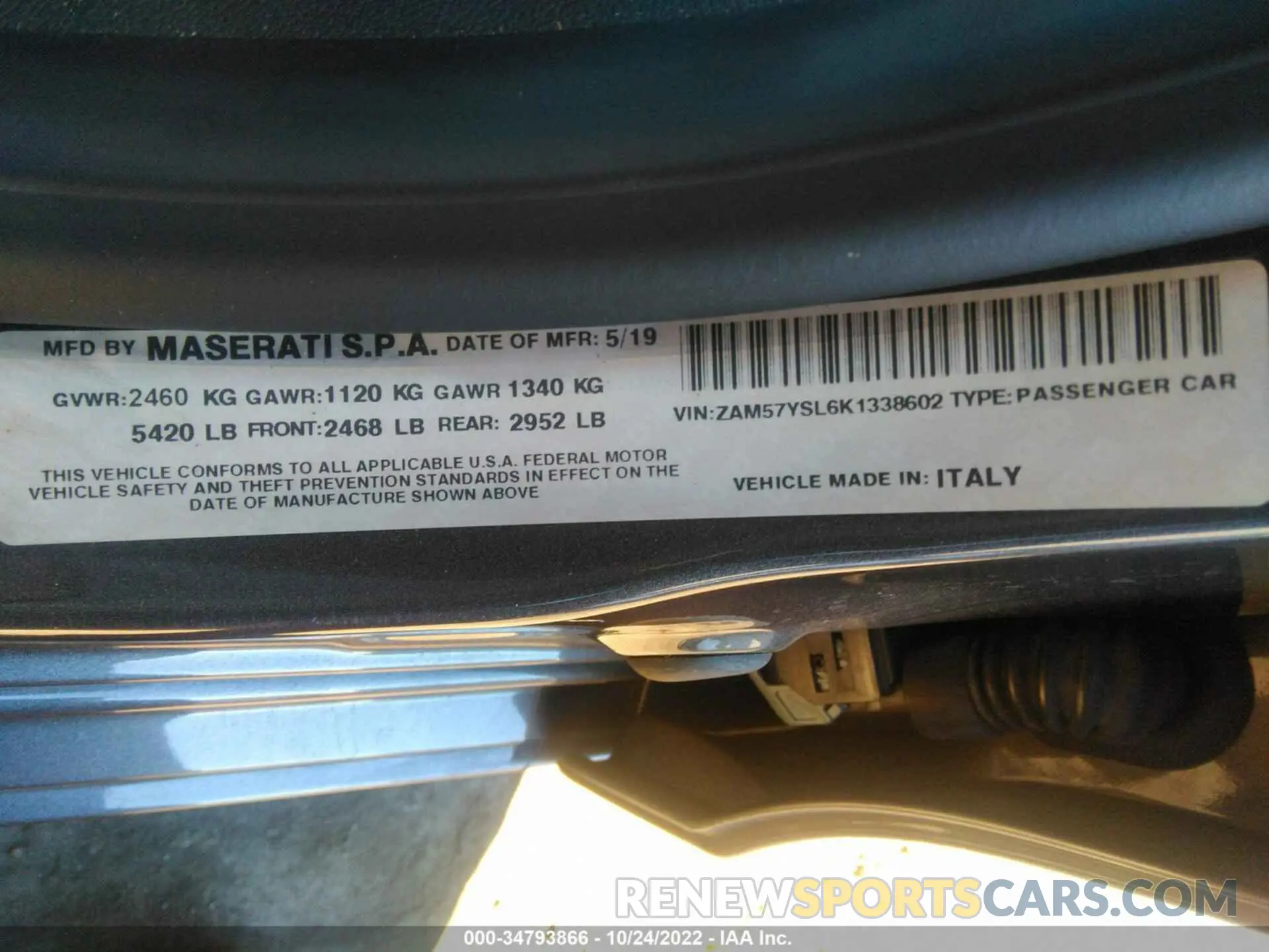9 fotografías del automóvil dañado ZAM57YSL6K1338602 MASERATI GHIBLI 2019
