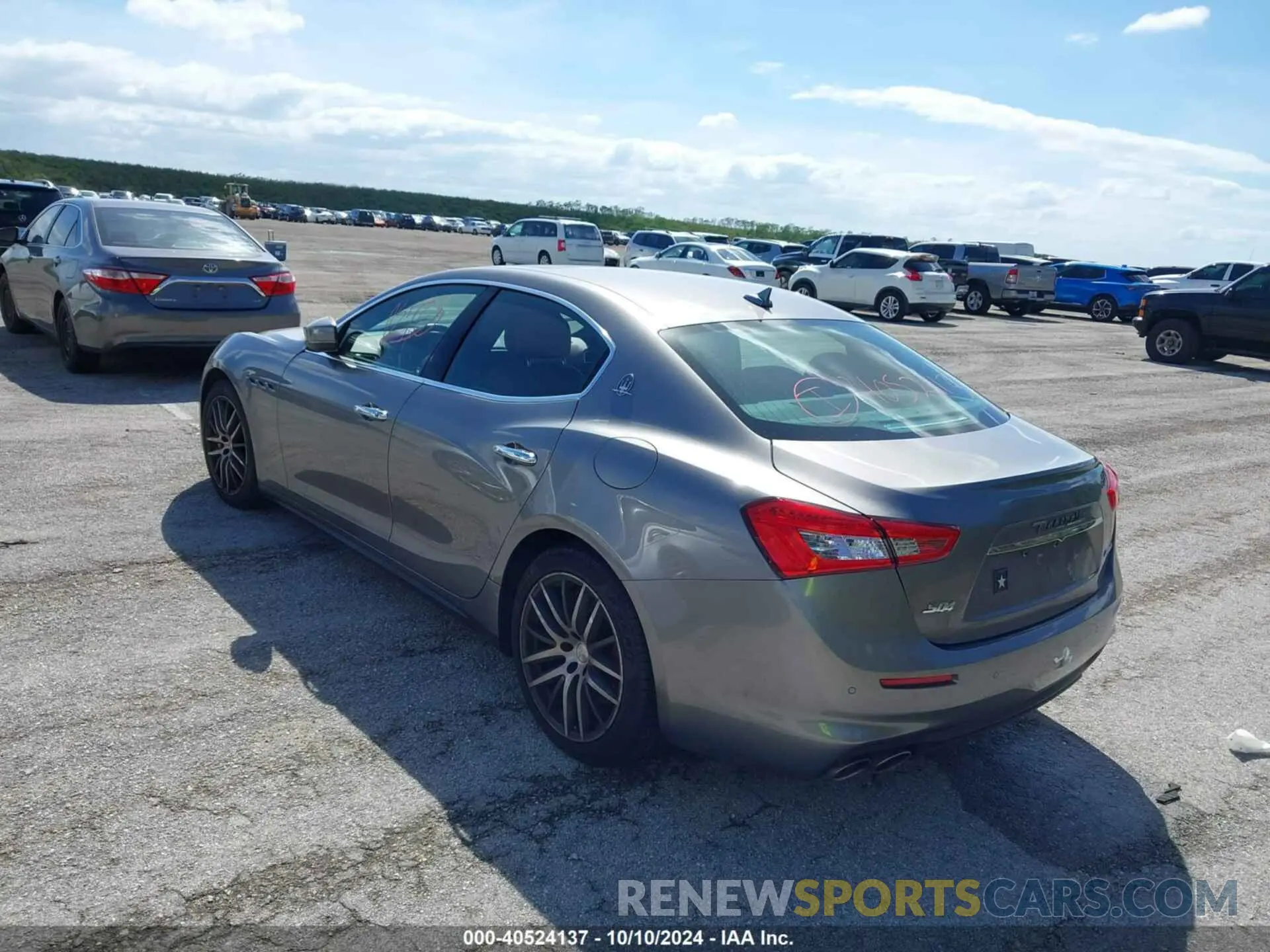 4 fotografías del automóvil dañado ZAM57YTA4K1329569 MASERATI GHIBLI 2019