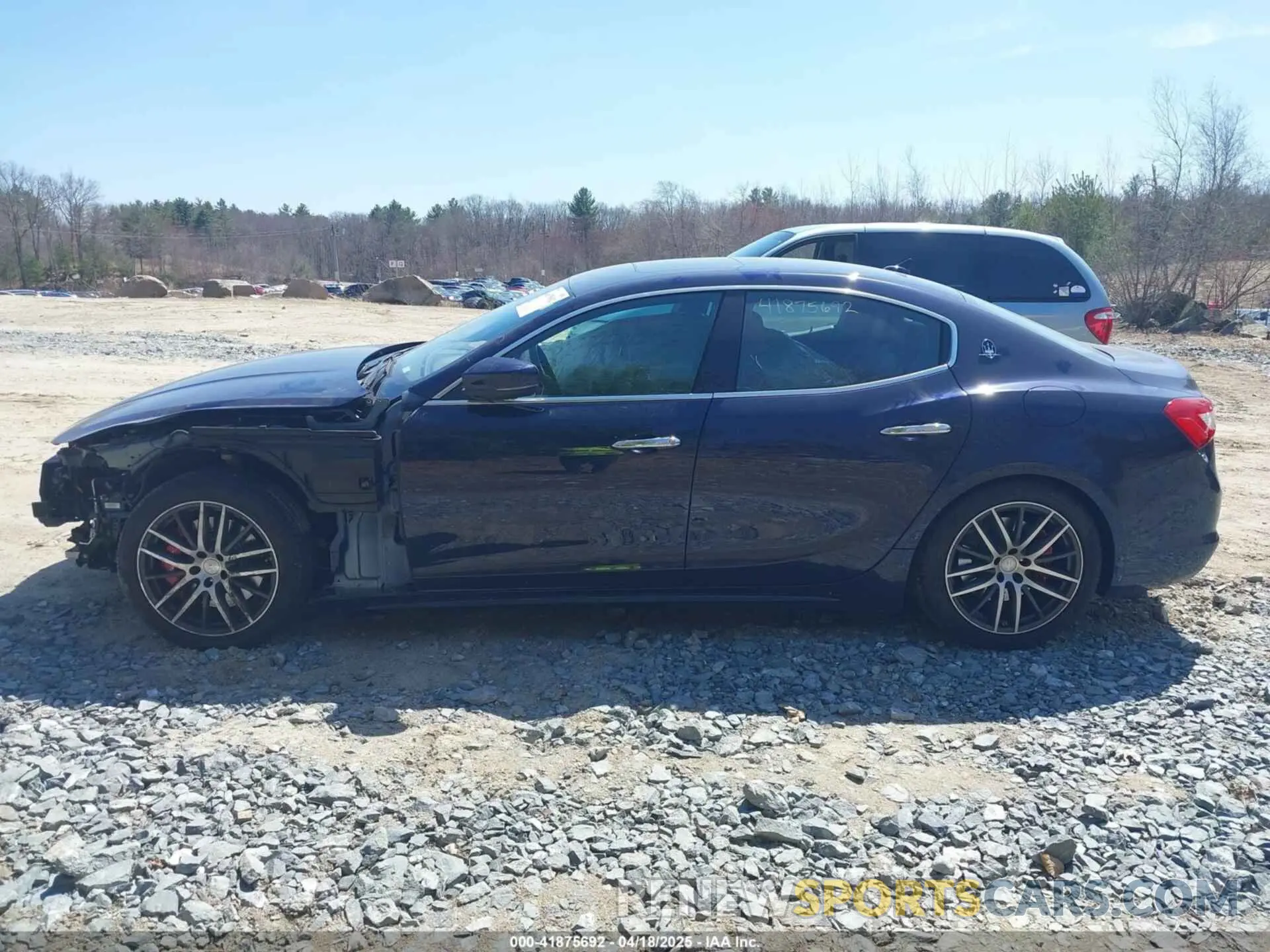 15 fotografías del automóvil dañado ZAM57YTLXK1338200 MASERATI GHIBLI 2019