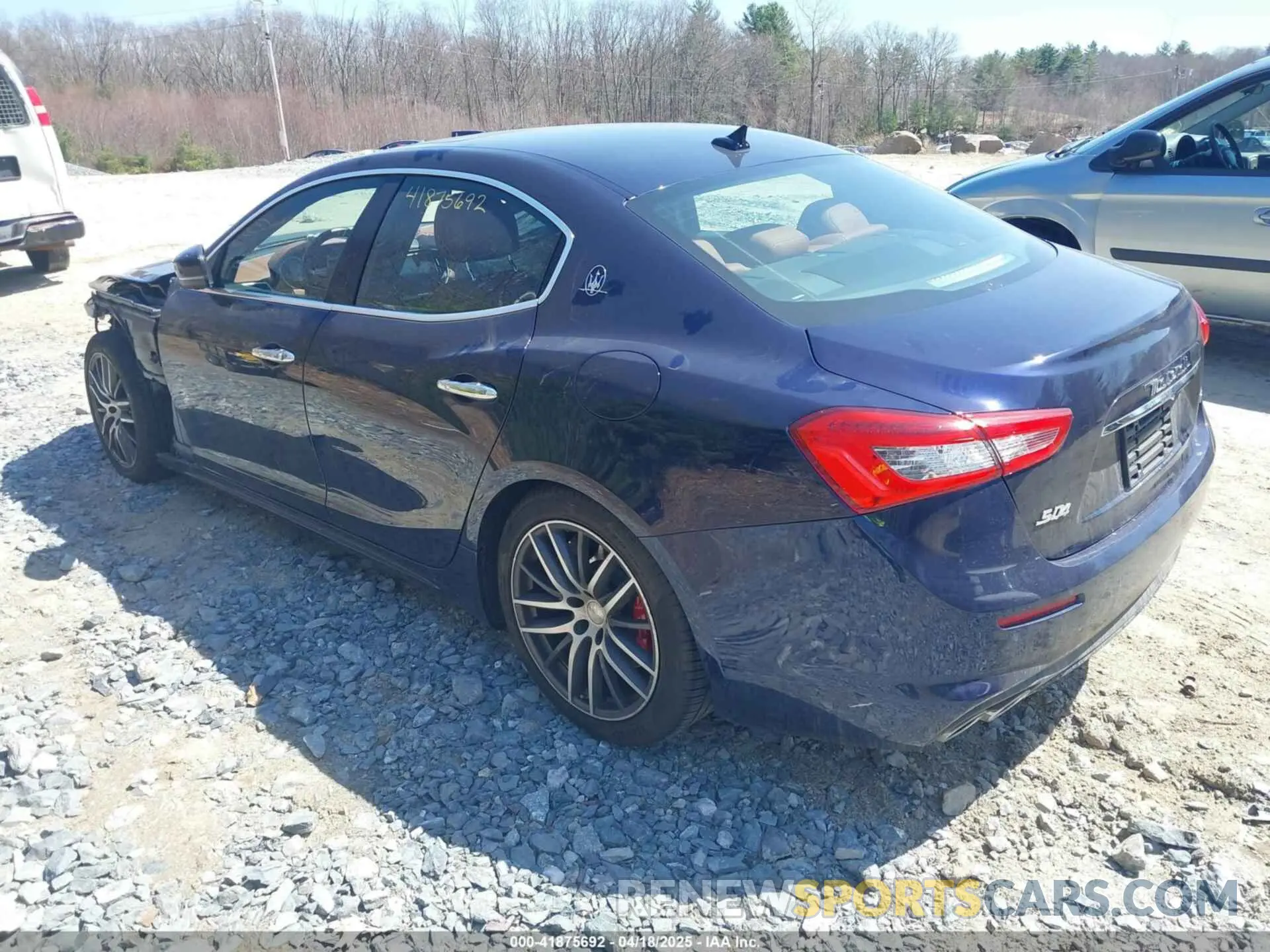 3 fotografías del automóvil dañado ZAM57YTLXK1338200 MASERATI GHIBLI 2019