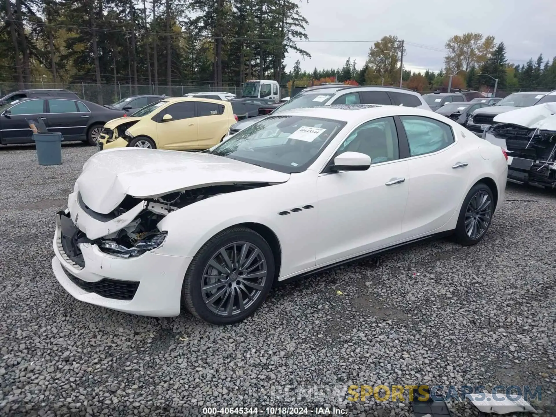 2 fotografías del automóvil dañado ZAM57XSA4L1344425 MASERATI GHIBLI 2020