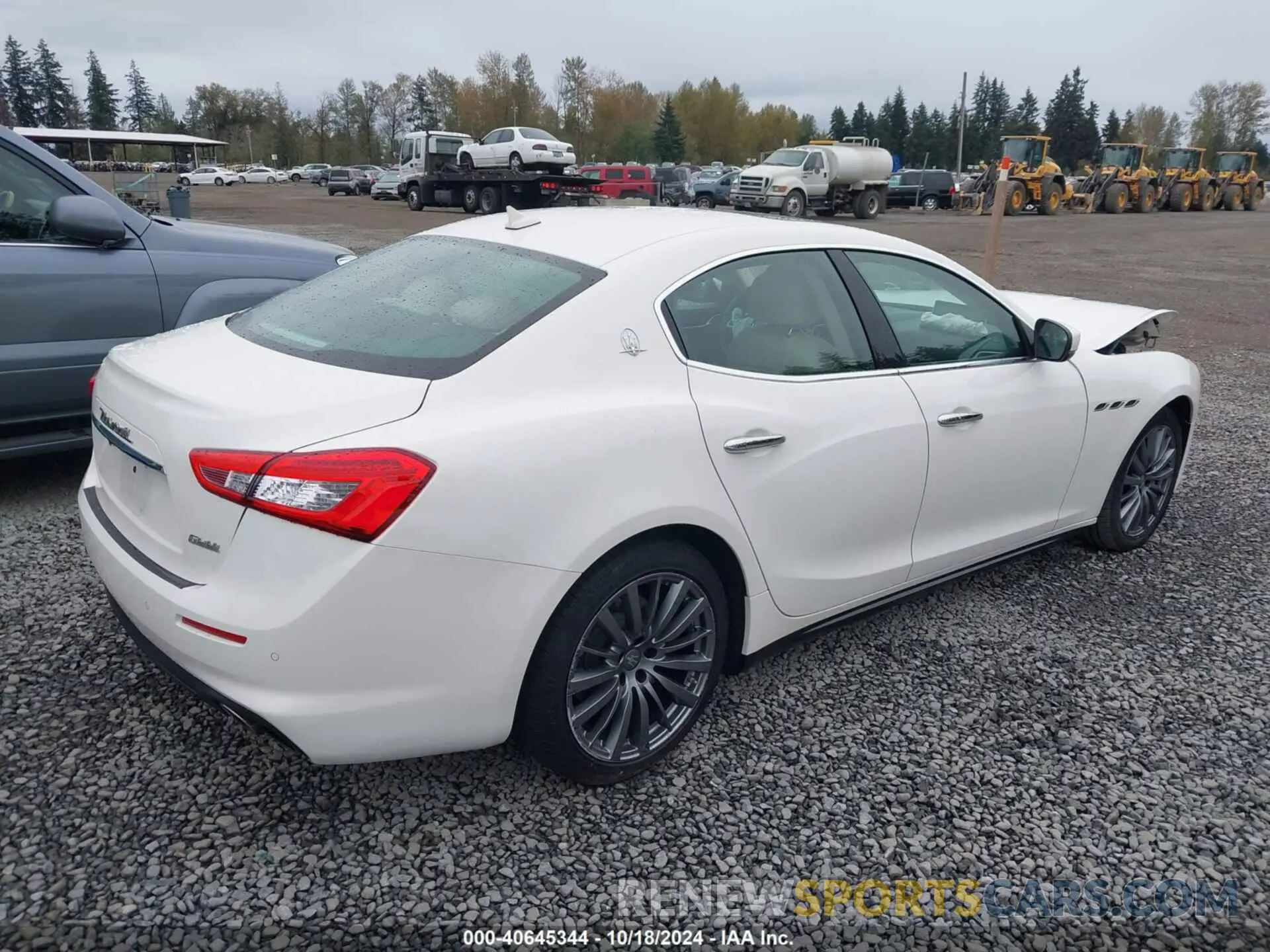 4 fotografías del automóvil dañado ZAM57XSA4L1344425 MASERATI GHIBLI 2020