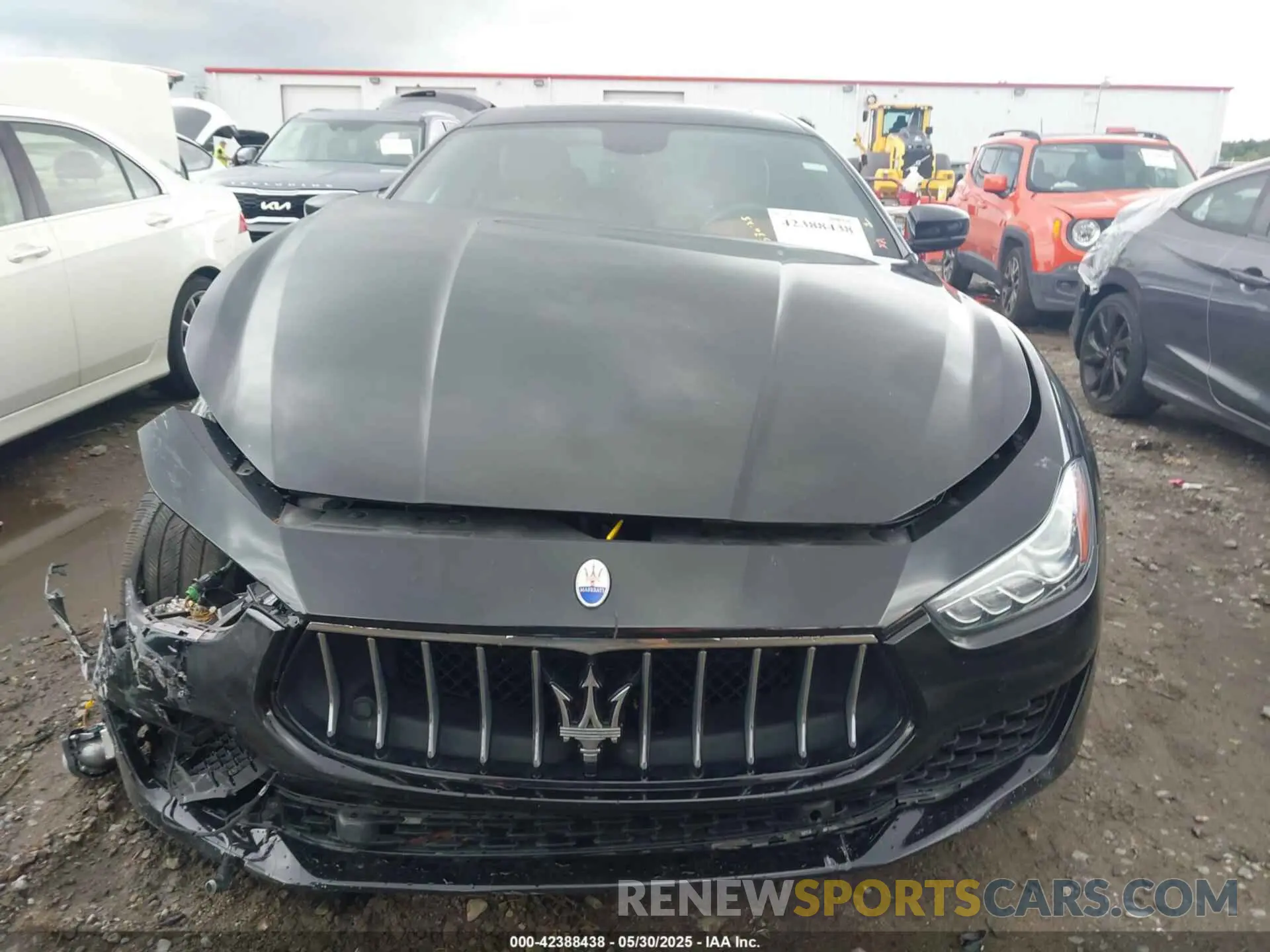 12 fotografías del automóvil dañado ZAM57XSA6L1356673 MASERATI GHIBLI 2020