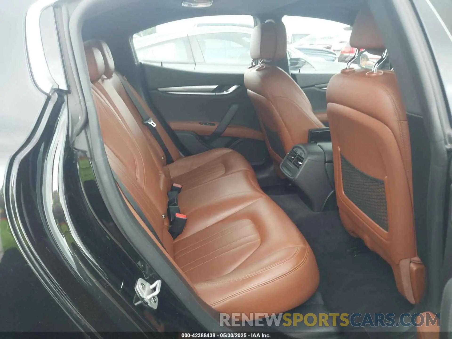 8 fotografías del automóvil dañado ZAM57XSA6L1356673 MASERATI GHIBLI 2020