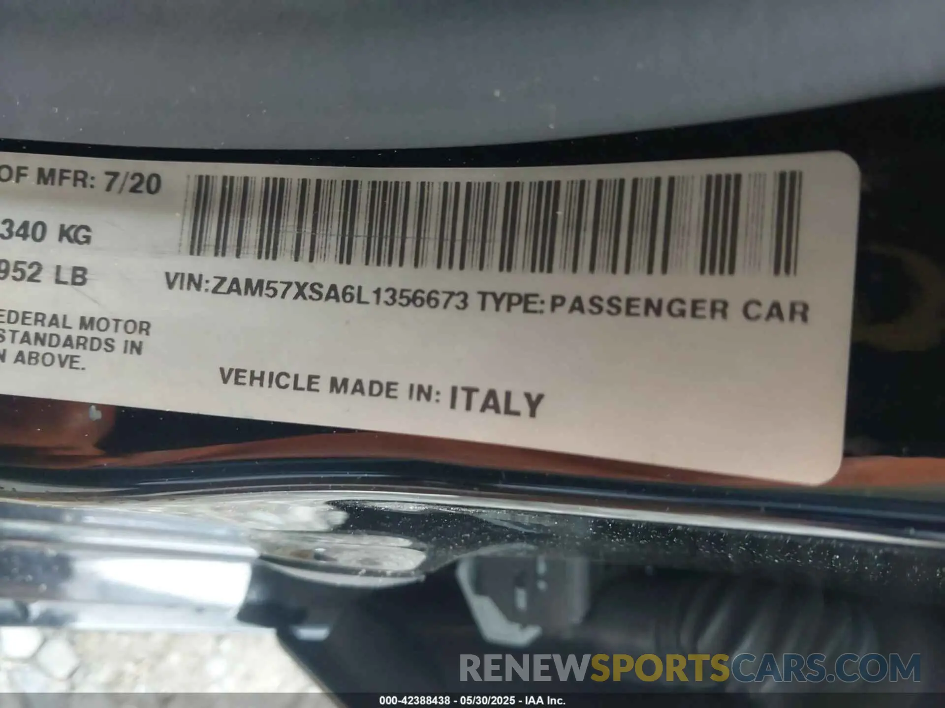 9 fotografías del automóvil dañado ZAM57XSA6L1356673 MASERATI GHIBLI 2020