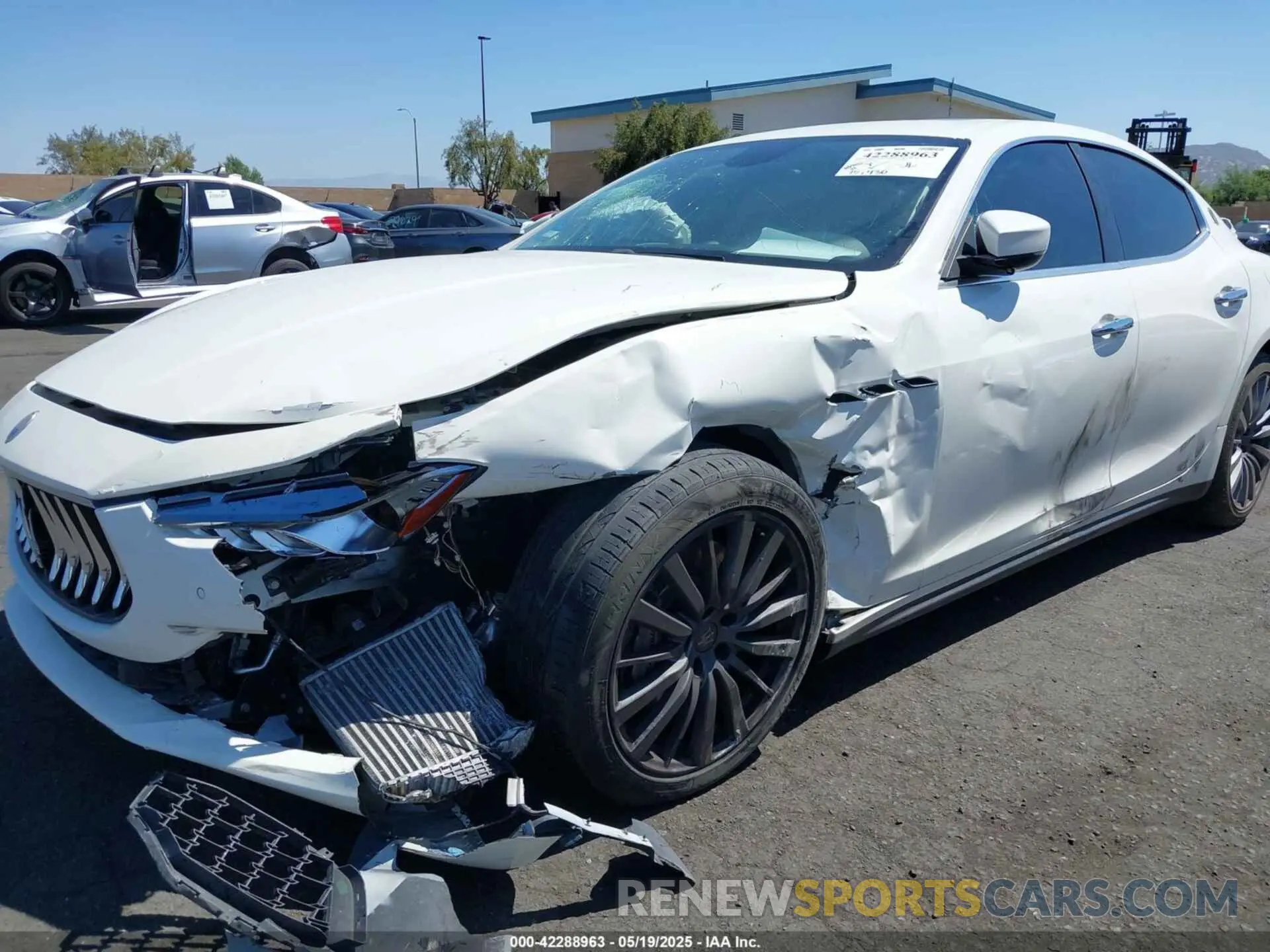 6 fotografías del automóvil dañado ZAM57XSA7L1344404 MASERATI GHIBLI 2020