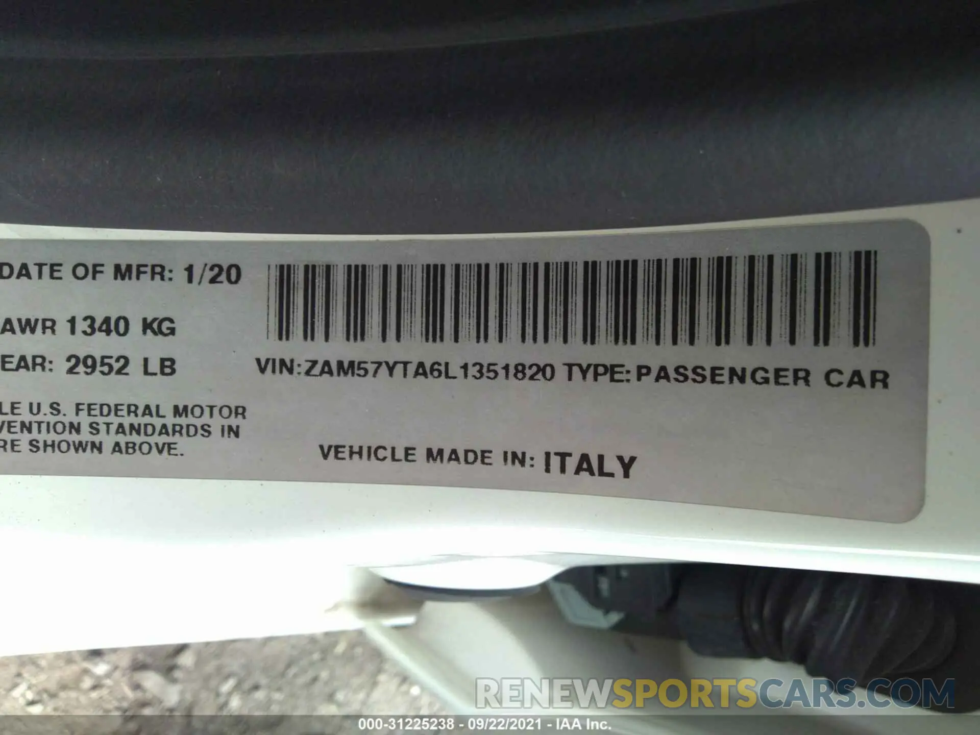 9 fotografías del automóvil dañado ZAM57YTA6L1351820 MASERATI GHIBLI 2020