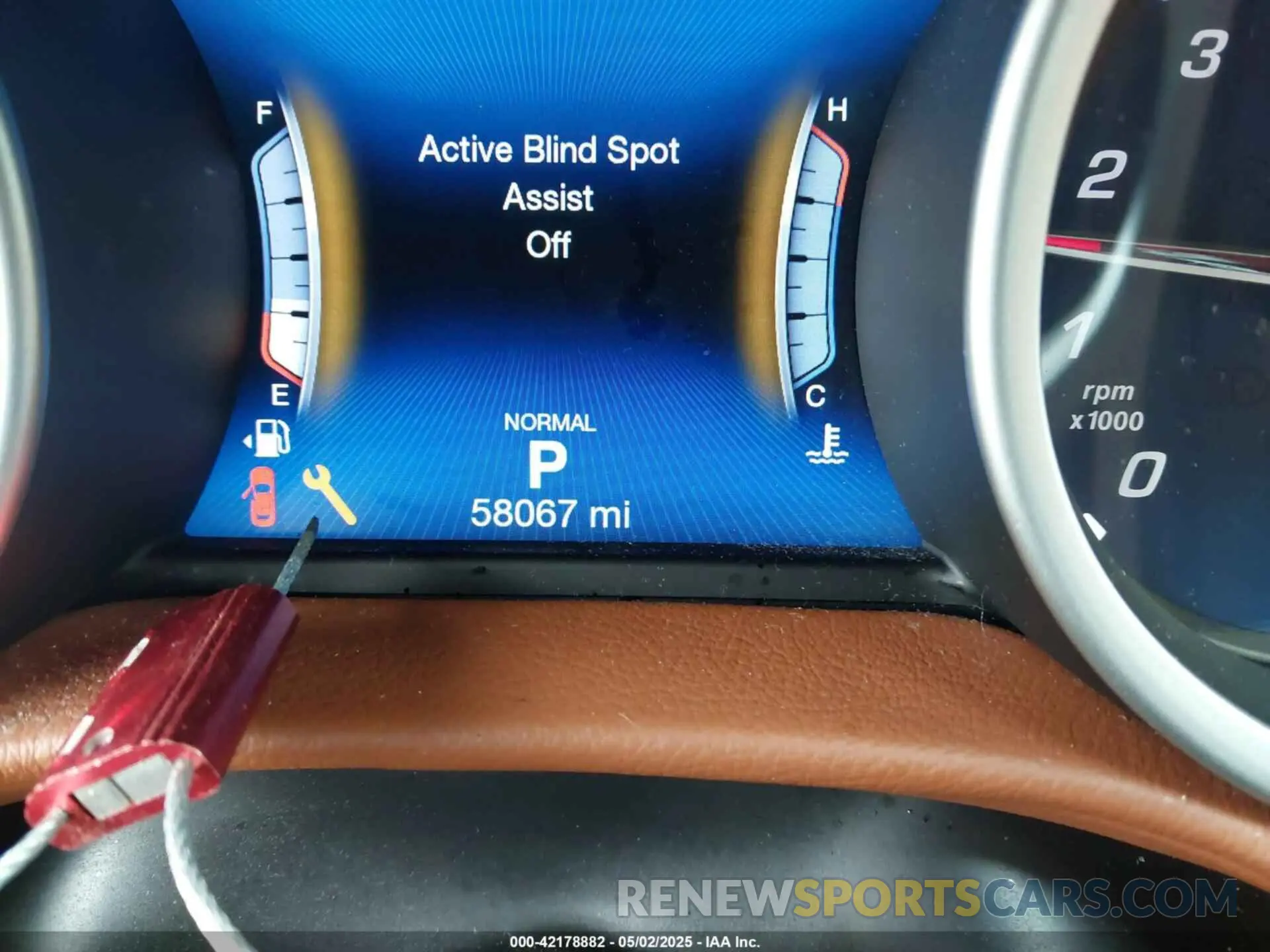 16 fotografías del automóvil dañado ZAM57YTS9L1353960 MASERATI GHIBLI 2020