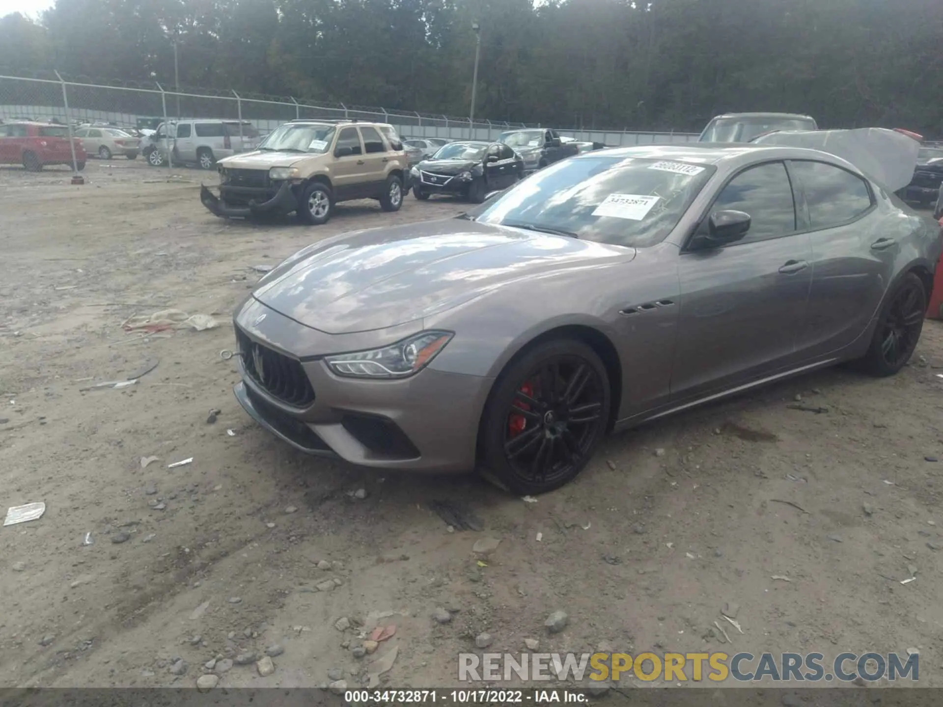 2 fotografías del automóvil dañado ZAM57XSA5M1365625 MASERATI GHIBLI 2021