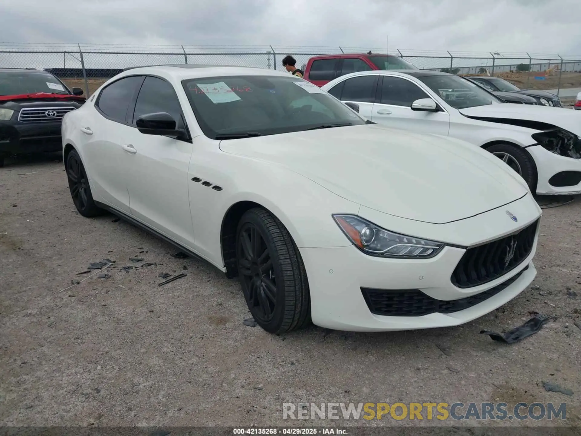 1 fotografías del automóvil dañado ZAM57XSA6M1369960 MASERATI GHIBLI 2021