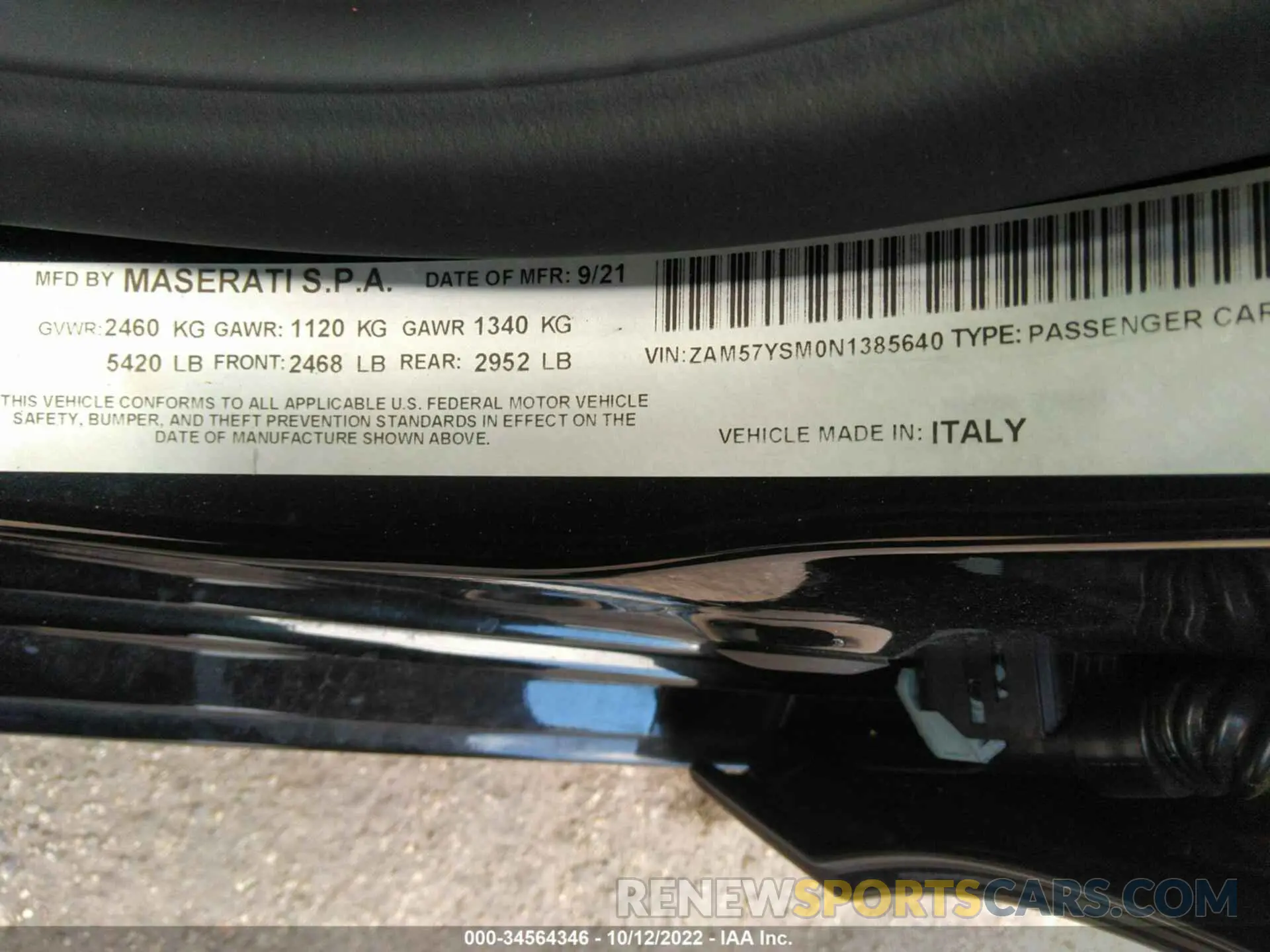 9 fotografías del automóvil dañado ZAM57YSM0N1385640 MASERATI GHIBLI 2022