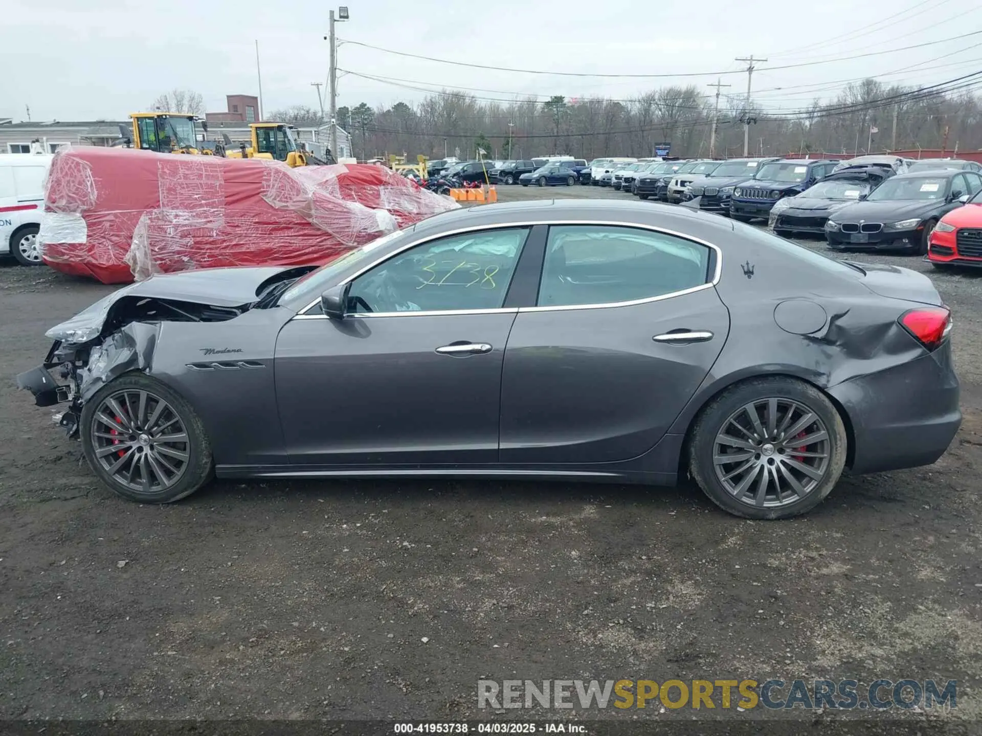 15 fotografías del automóvil dañado ZAM57YTM6PX414041 MASERATI GHIBLI 2023