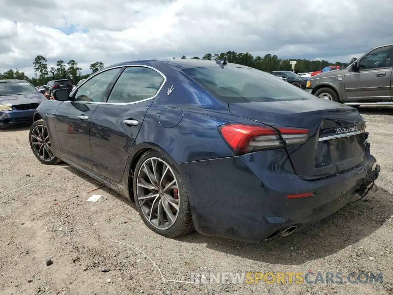 2 fotografías del automóvil dañado ZAM57XSA9NX391448 MASERATI GHIBLI BAS 2022