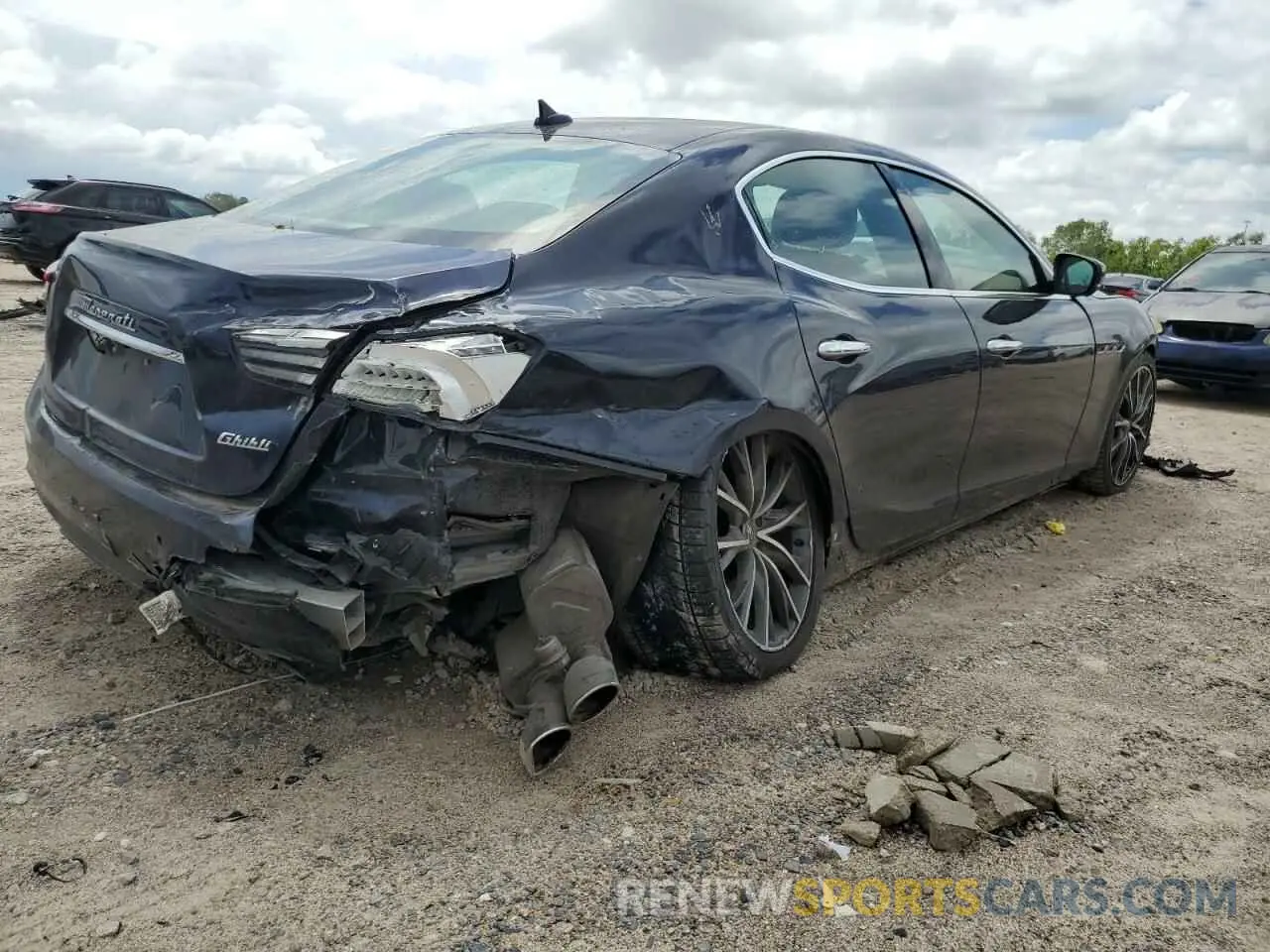 3 fotografías del automóvil dañado ZAM57XSA9NX391448 MASERATI GHIBLI BAS 2022