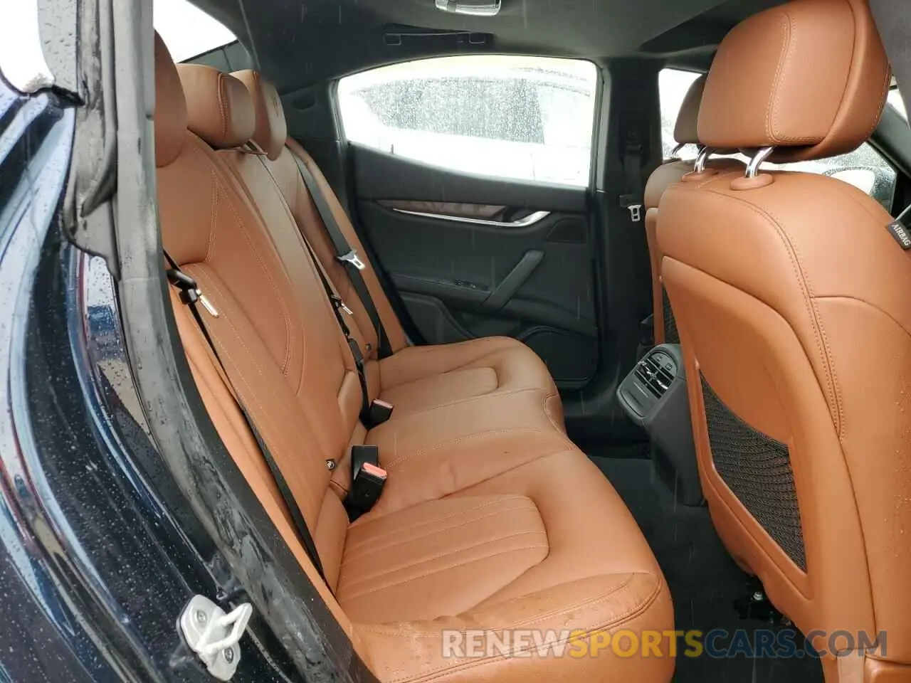 10 fotografías del automóvil dañado ZAM57YTM8PX414042 MASERATI GHIBLI MOD 2023