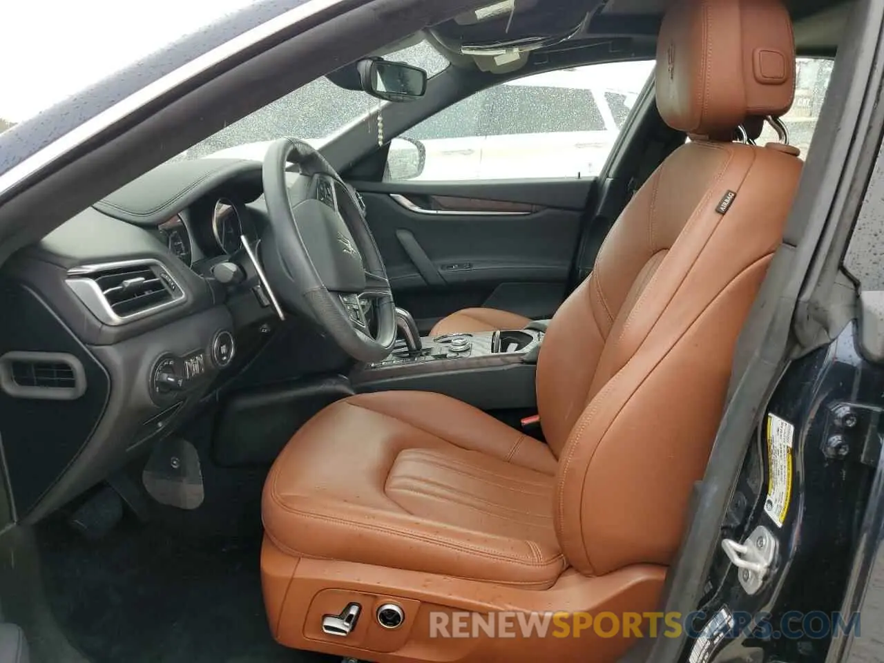 7 fotografías del automóvil dañado ZAM57YTM8PX414042 MASERATI GHIBLI MOD 2023