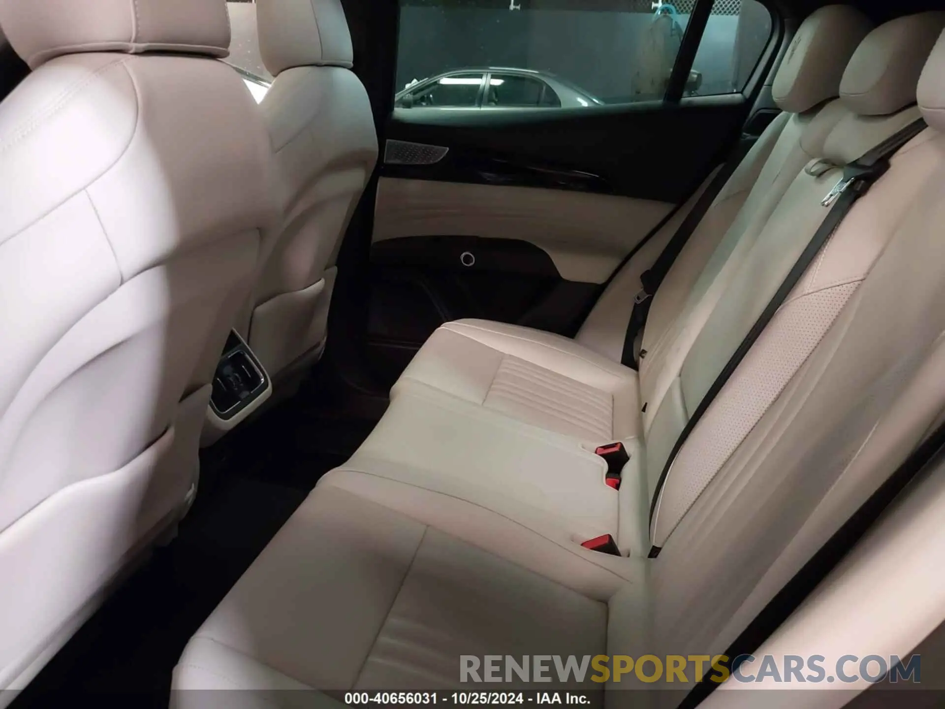 8 fotografías del automóvil dañado ZN682AVM7P7407683 MASERATI GRECALE 2023