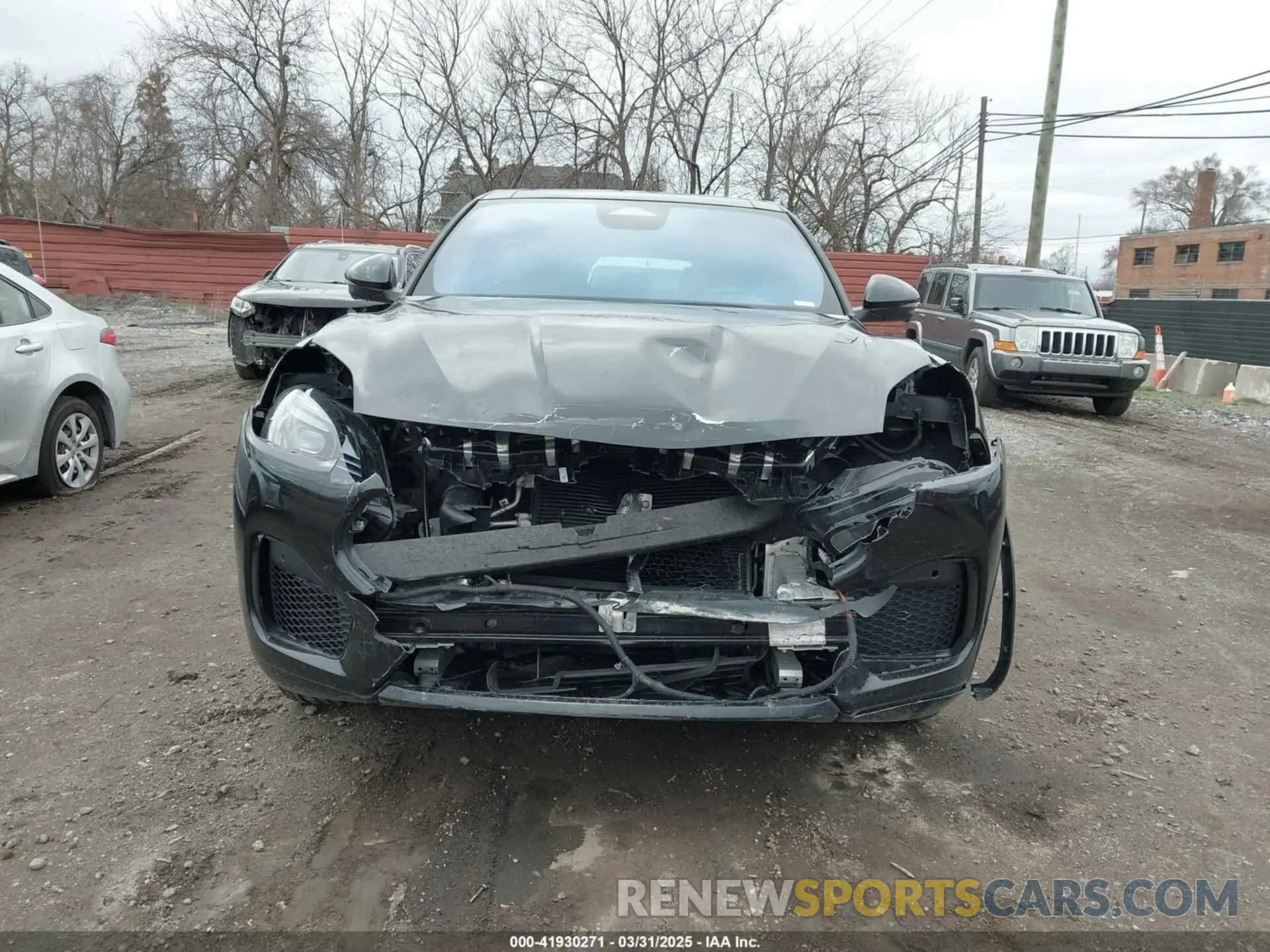 12 fotografías del automóvil dañado ZN682AVM9P7427319 MASERATI GRECALE 2023