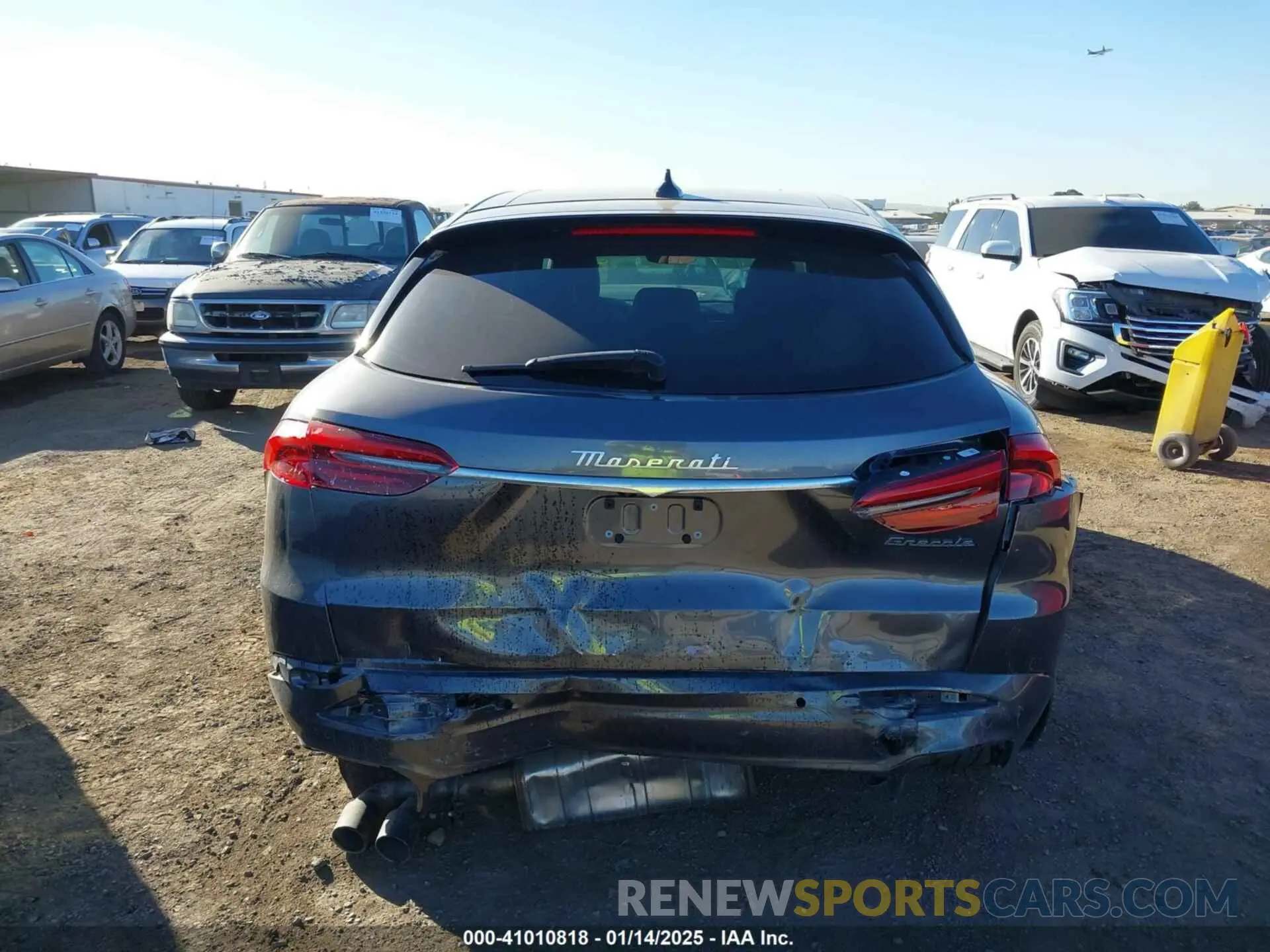 15 fotografías del automóvil dañado ZN682AVMXP7427250 MASERATI GRECALE 2023