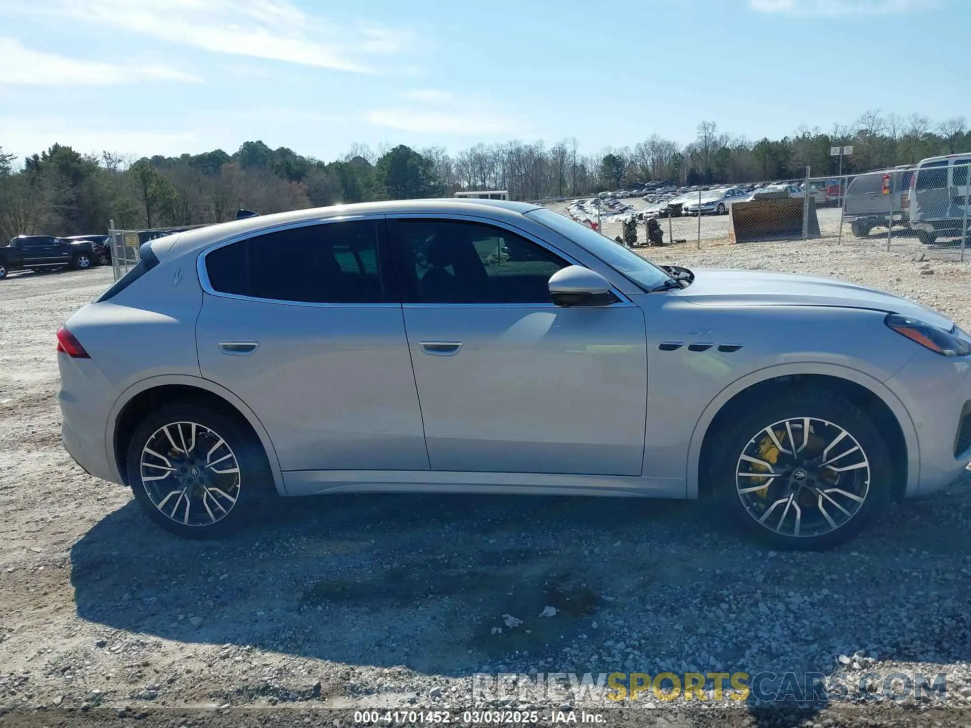 13 fotografías del automóvil dañado ZN6PMDAA7R7446246 MASERATI GRECALE 2024