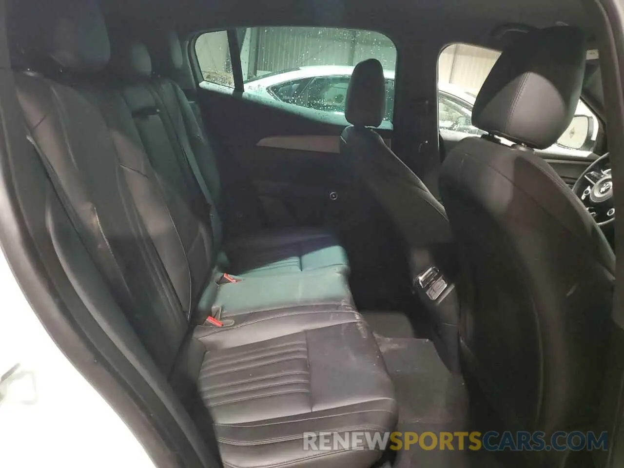 11 fotografías del automóvil dañado ZN682AVA9P7416200 MASERATI GRECALE GT 2023