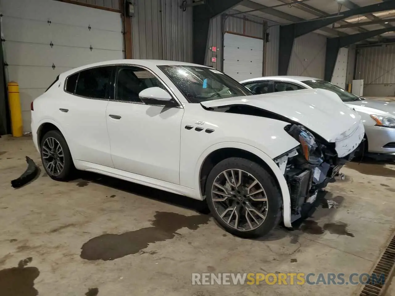 4 fotografías del automóvil dañado ZN682AVA9P7416200 MASERATI GRECALE GT 2023