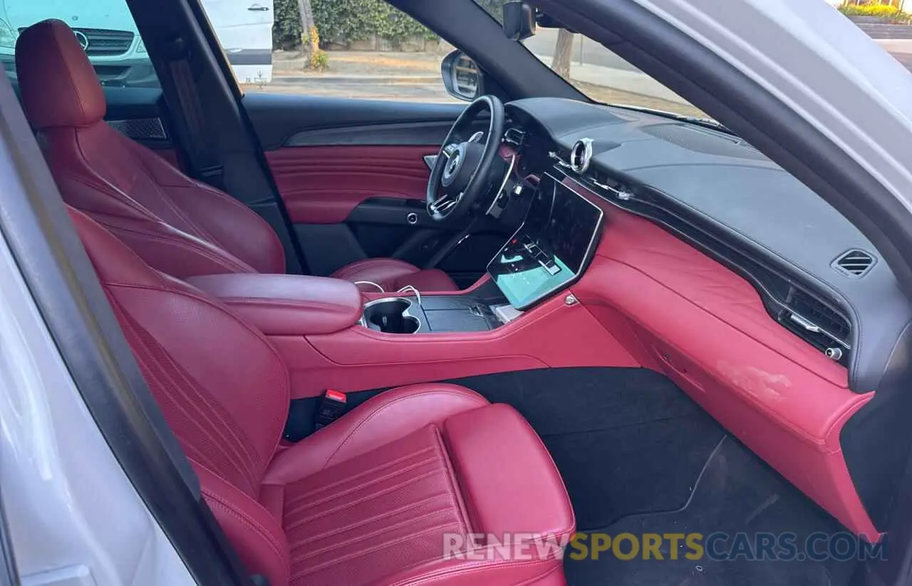 5 fotografías del automóvil dañado ZN682AVM1P7413141 MASERATI GRECALE MO 2023