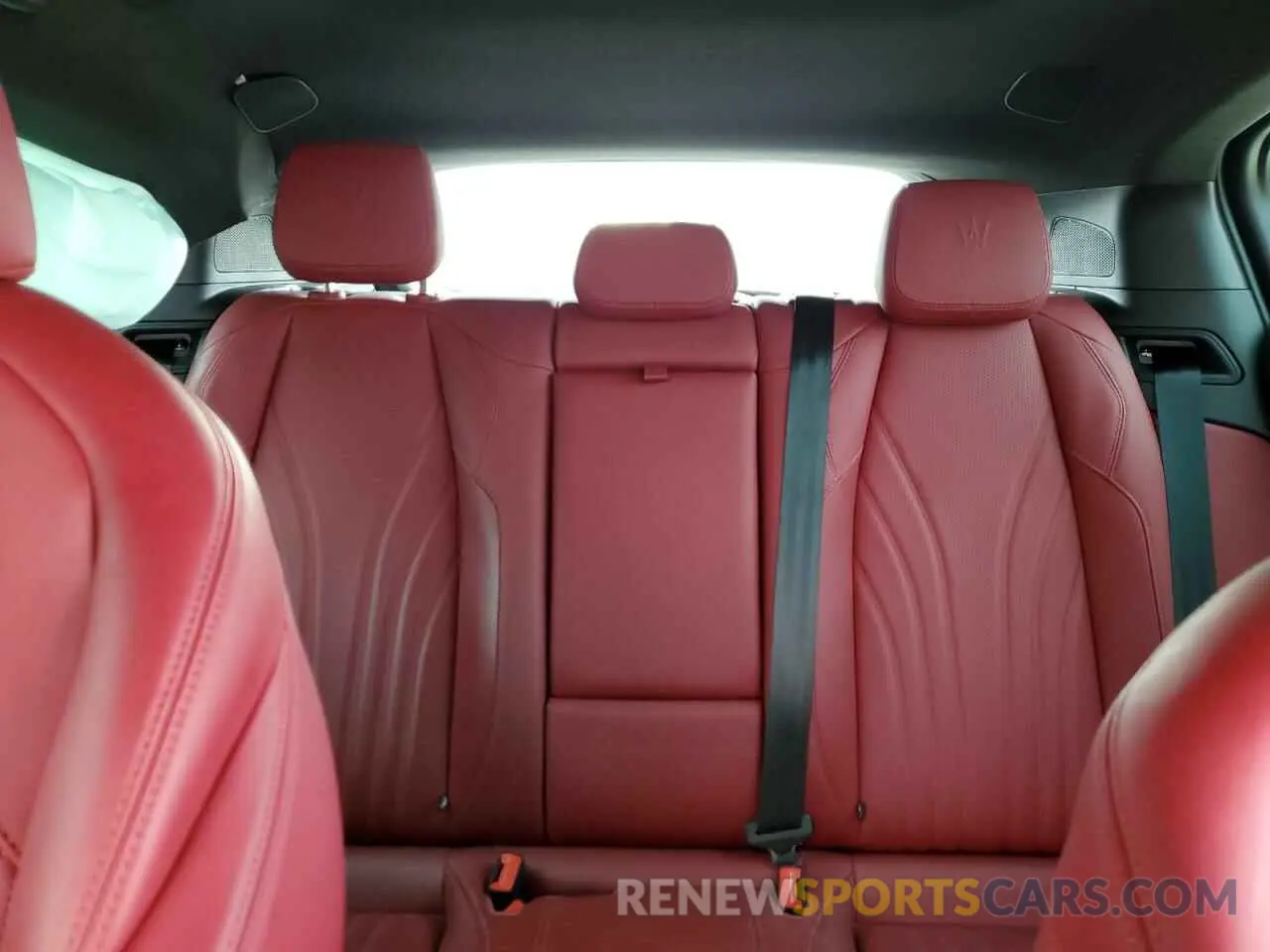10 fotografías del automóvil dañado ZN682AVM8P7434729 MASERATI GRECALE MO 2023