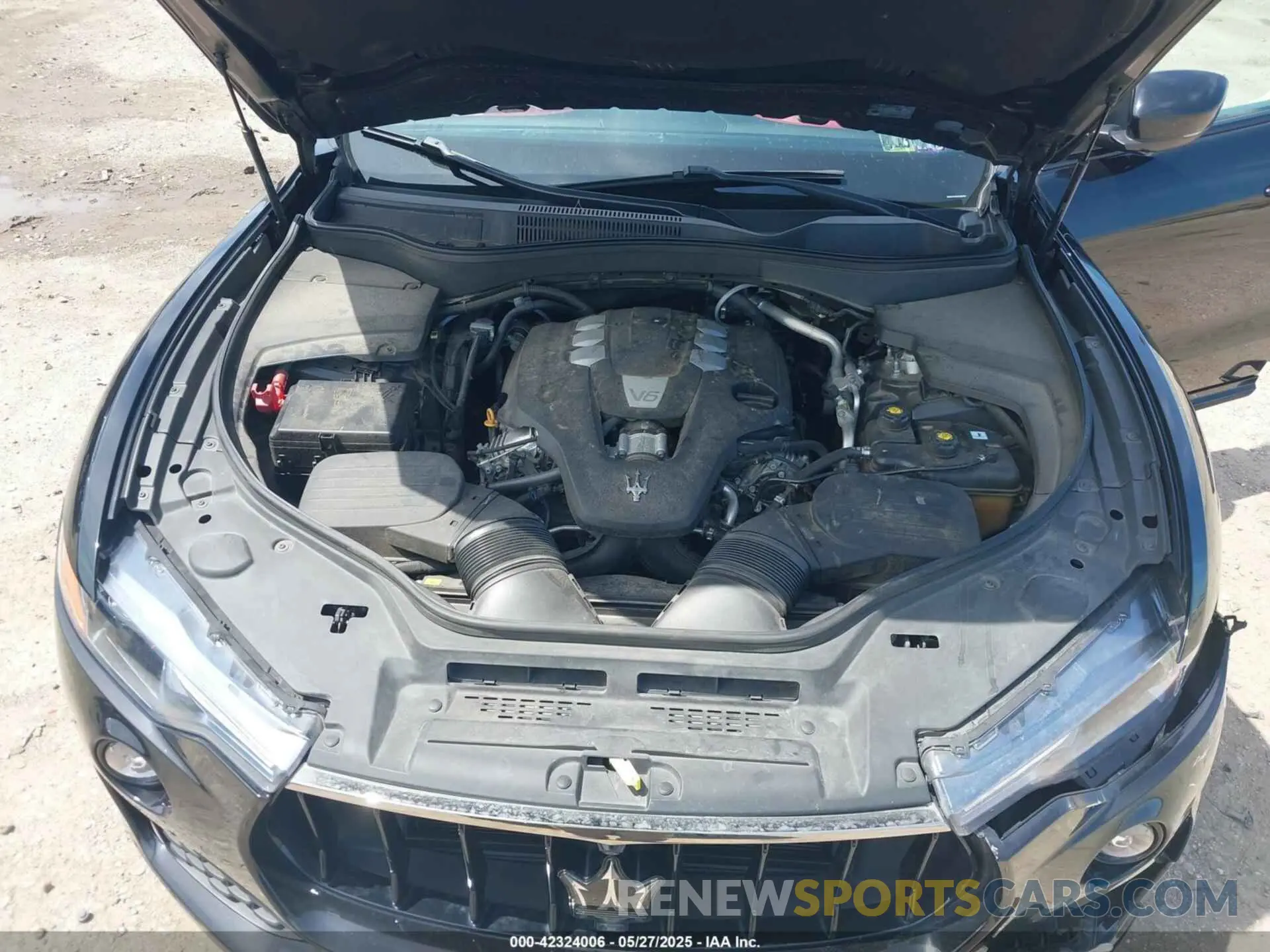 10 fotografías del automóvil dañado ZN661XUA2KX325342 MASERATI LEVANTE 2019