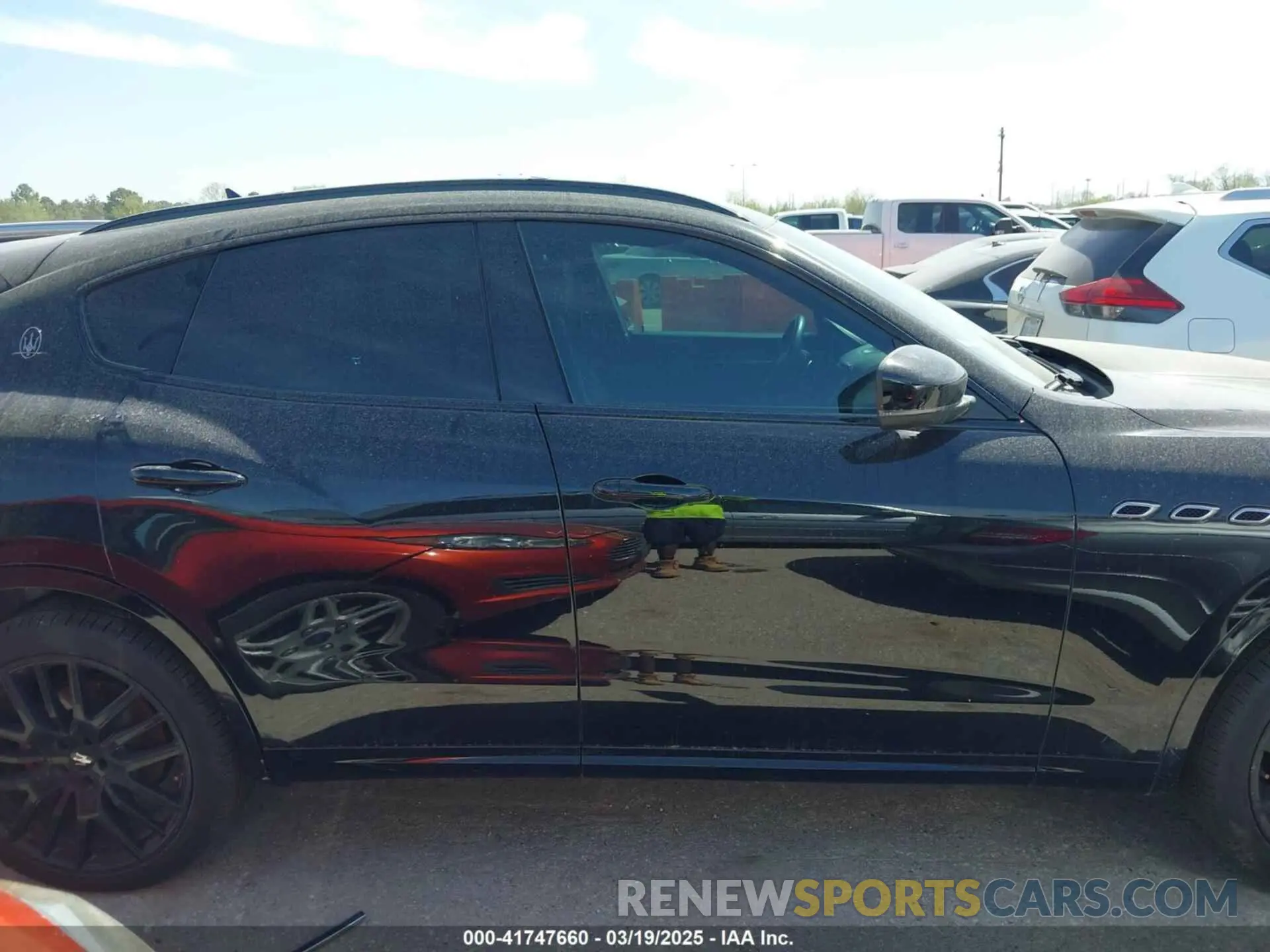 12 fotografías del automóvil dañado ZN661XUAXKX323919 MASERATI LEVANTE 2019