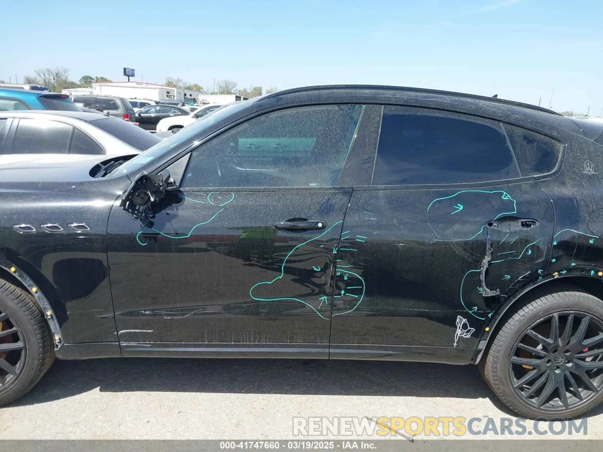 13 fotografías del automóvil dañado ZN661XUAXKX323919 MASERATI LEVANTE 2019