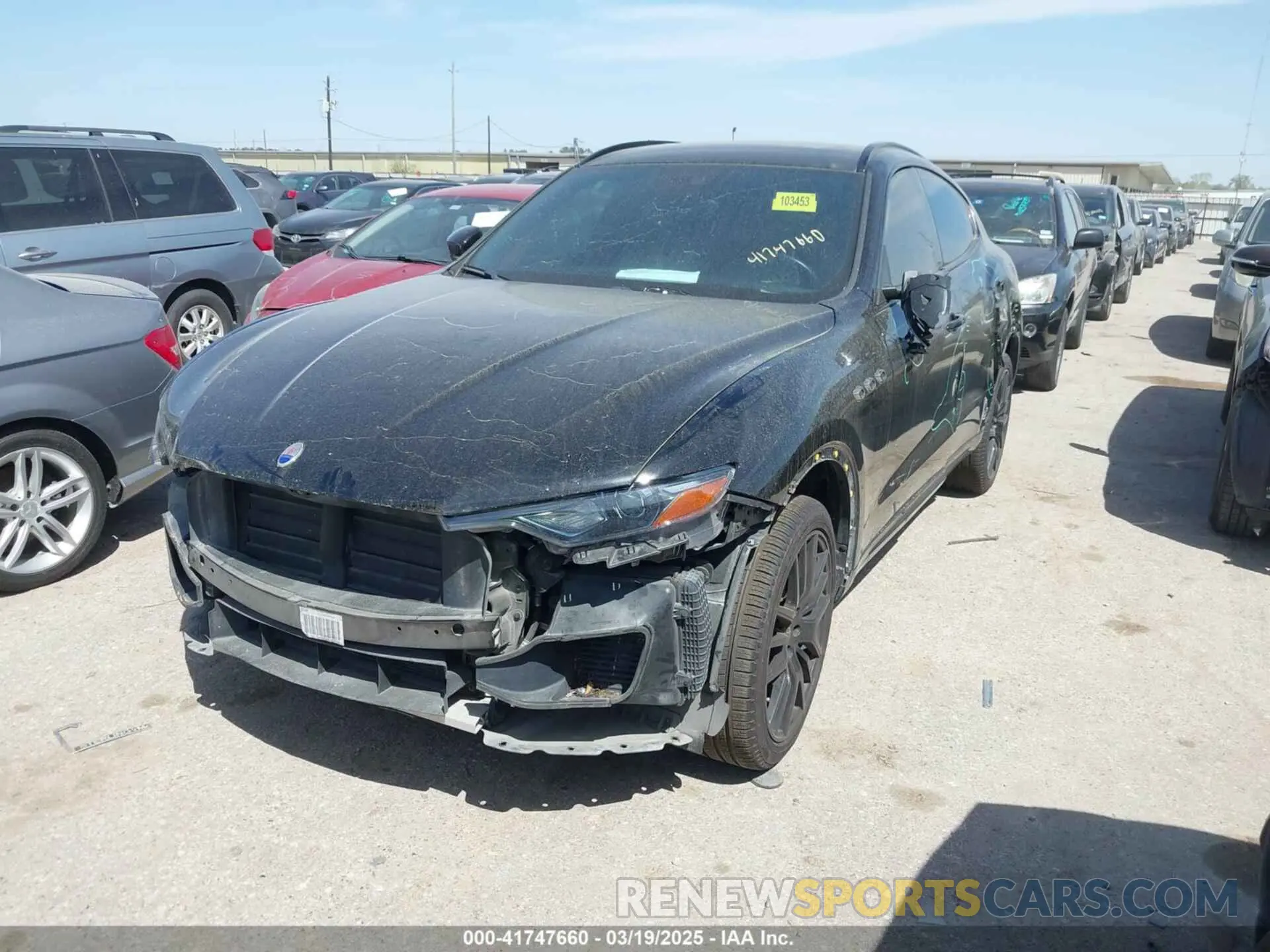 2 fotografías del automóvil dañado ZN661XUAXKX323919 MASERATI LEVANTE 2019