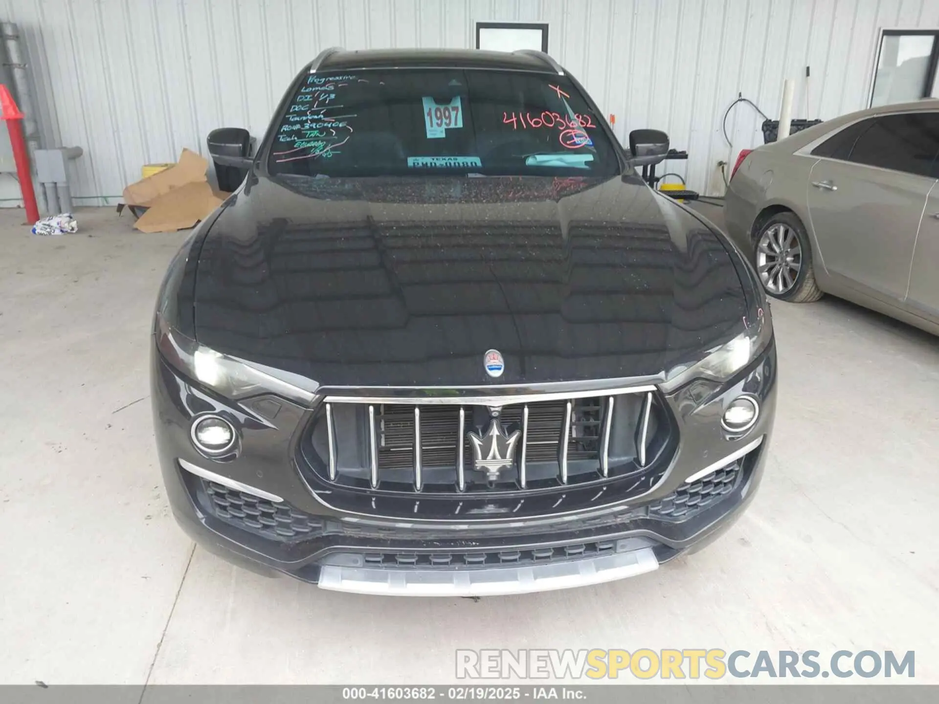 13 fotografías del automóvil dañado ZN661XUL4KX321570 MASERATI LEVANTE 2019