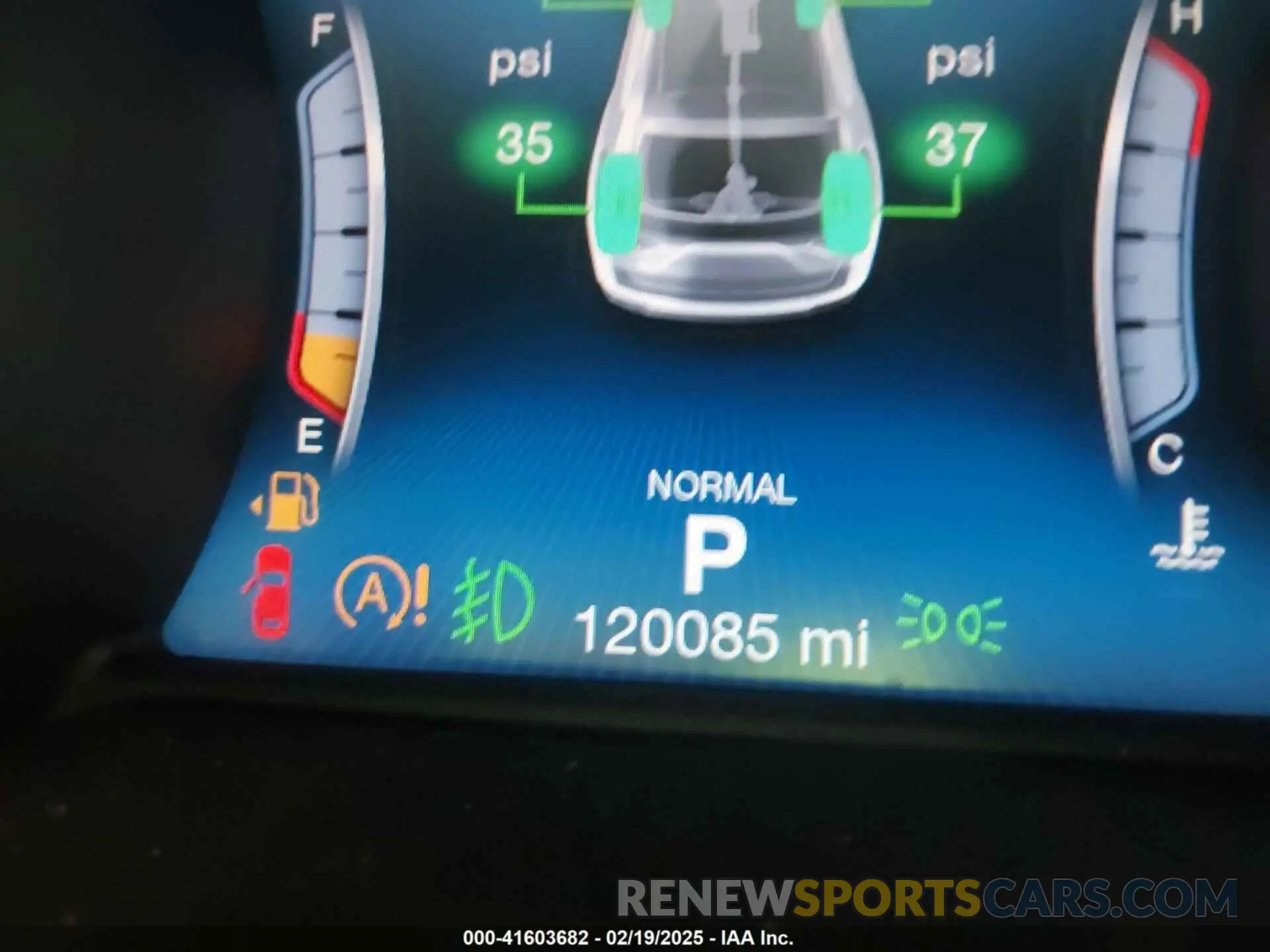 16 fotografías del automóvil dañado ZN661XUL4KX321570 MASERATI LEVANTE 2019