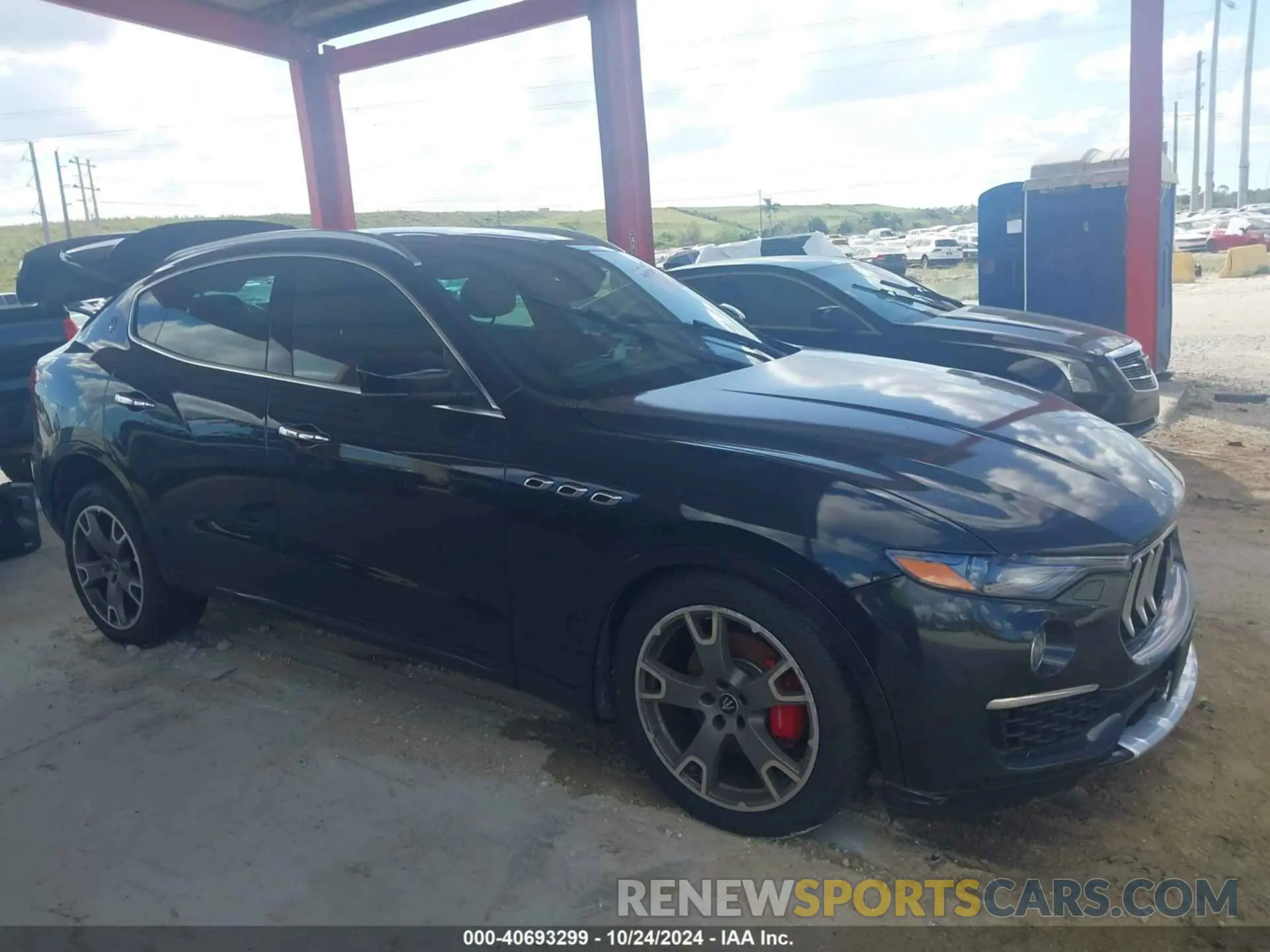 13 fotografías del automóvil dañado ZN661XUL7KX313740 MASERATI LEVANTE 2019