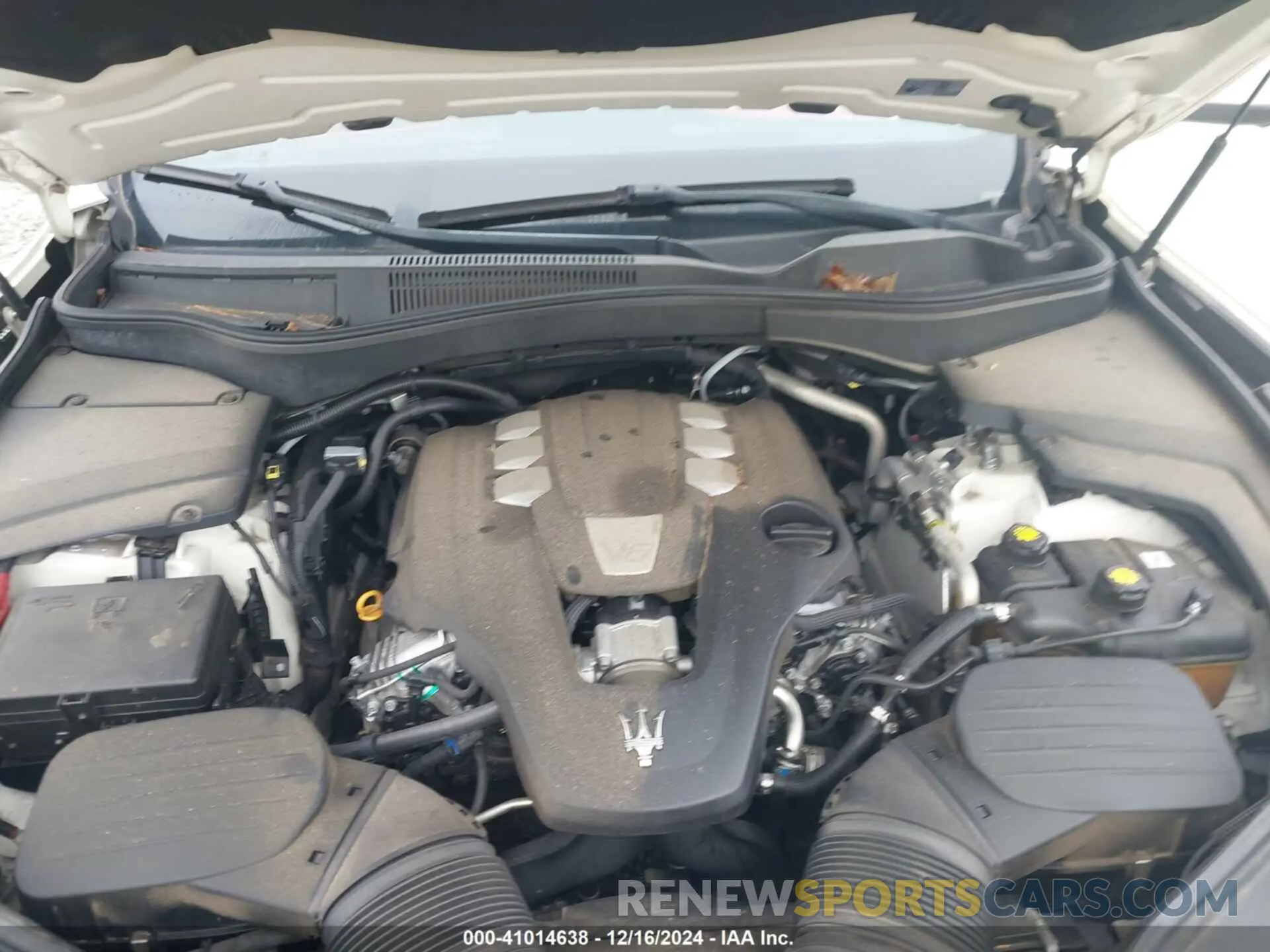 10 fotografías del automóvil dañado ZN661XULXKX318172 MASERATI LEVANTE 2019