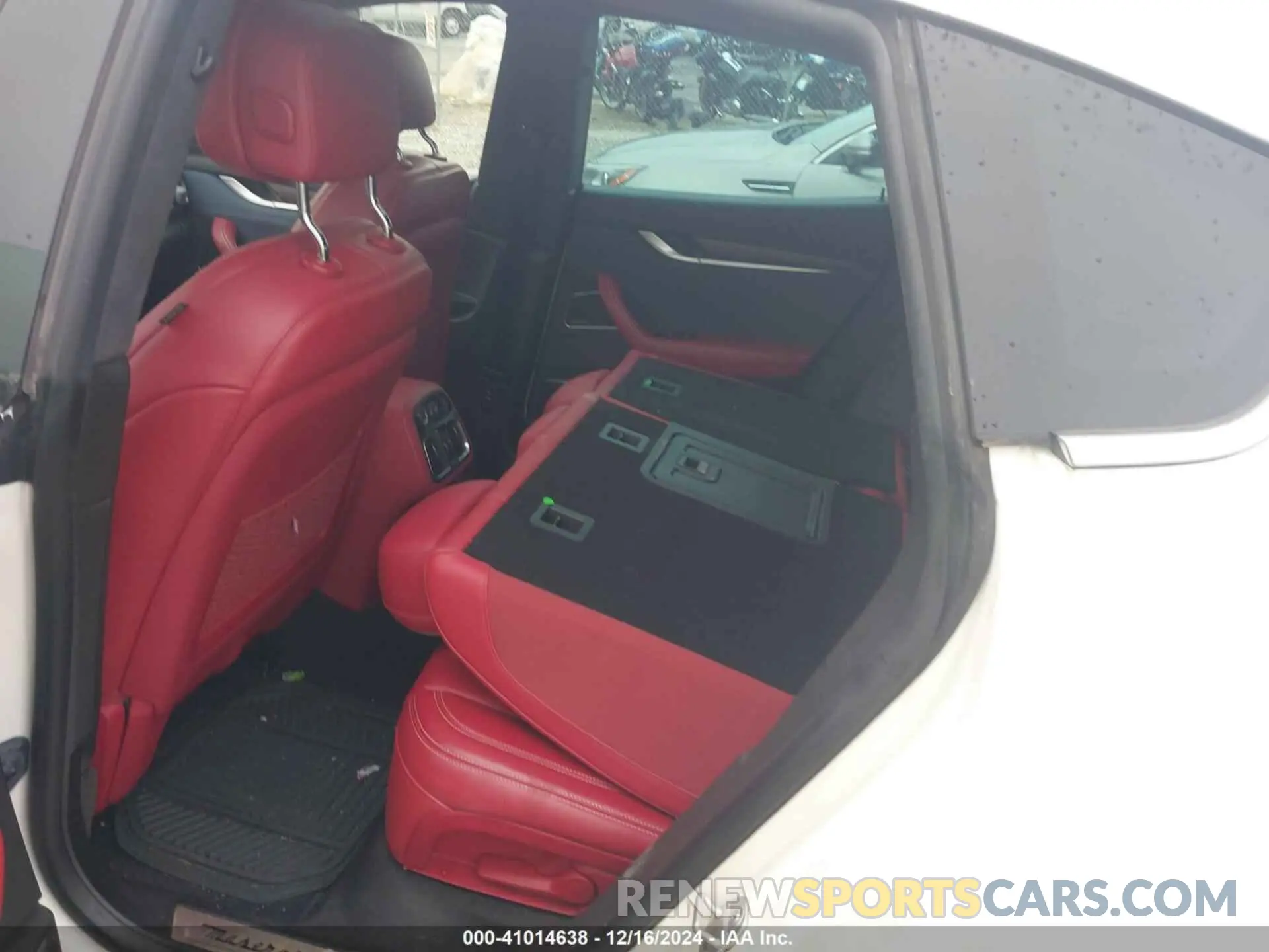 8 fotografías del automóvil dañado ZN661XULXKX318172 MASERATI LEVANTE 2019