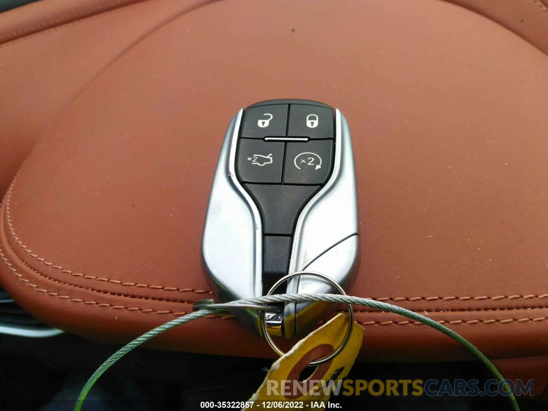 11 fotografías del automóvil dañado ZN661YUA1KX322194 MASERATI LEVANTE 2019