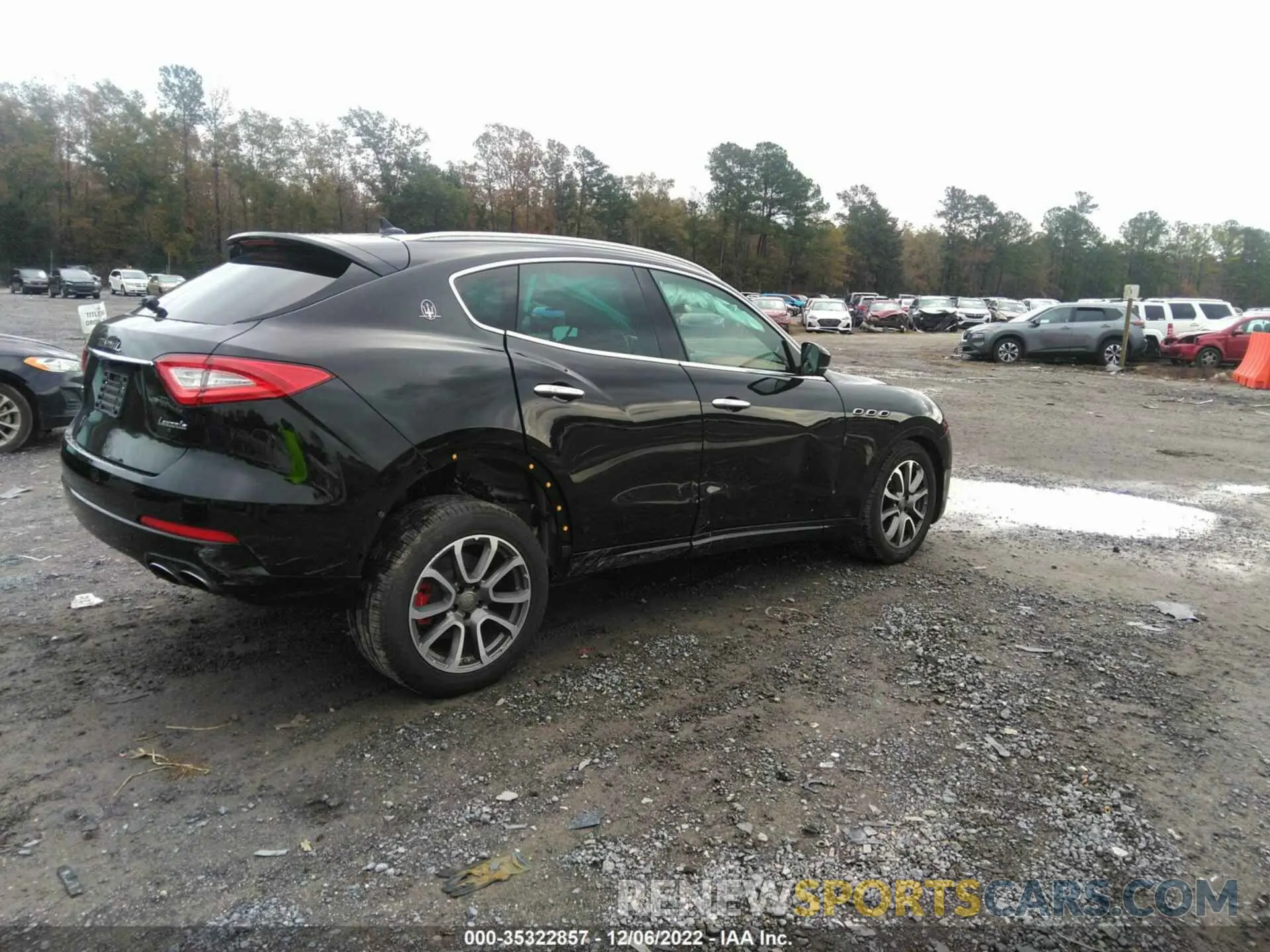4 fotografías del automóvil dañado ZN661YUA1KX322194 MASERATI LEVANTE 2019