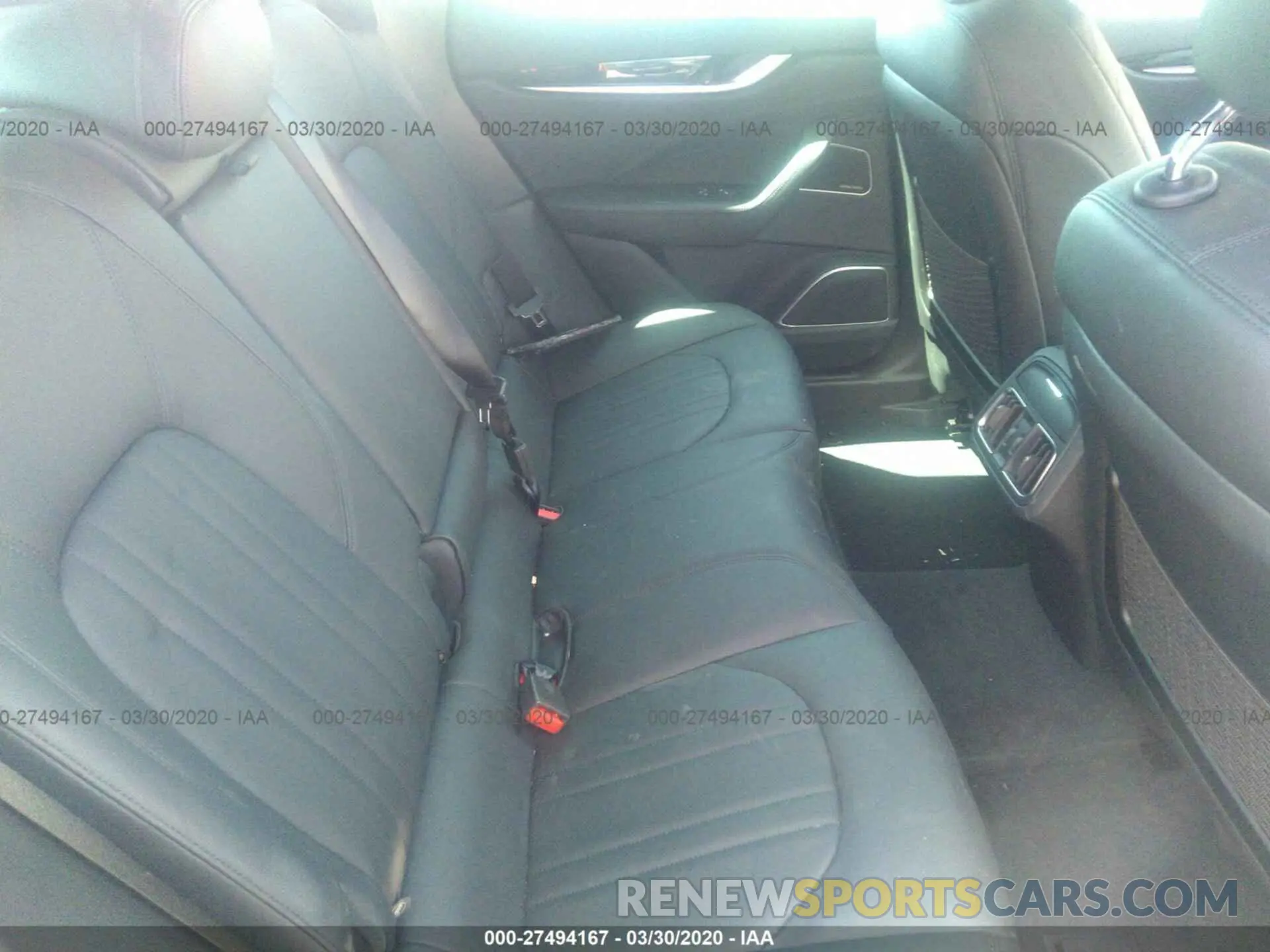8 fotografías del automóvil dañado ZN661YUA4KX313652 MASERATI LEVANTE 2019