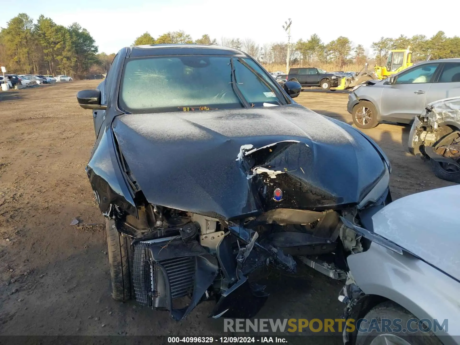 12 fotografías del automóvil dañado ZN661XUS7LX355107 MASERATI LEVANTE 2020