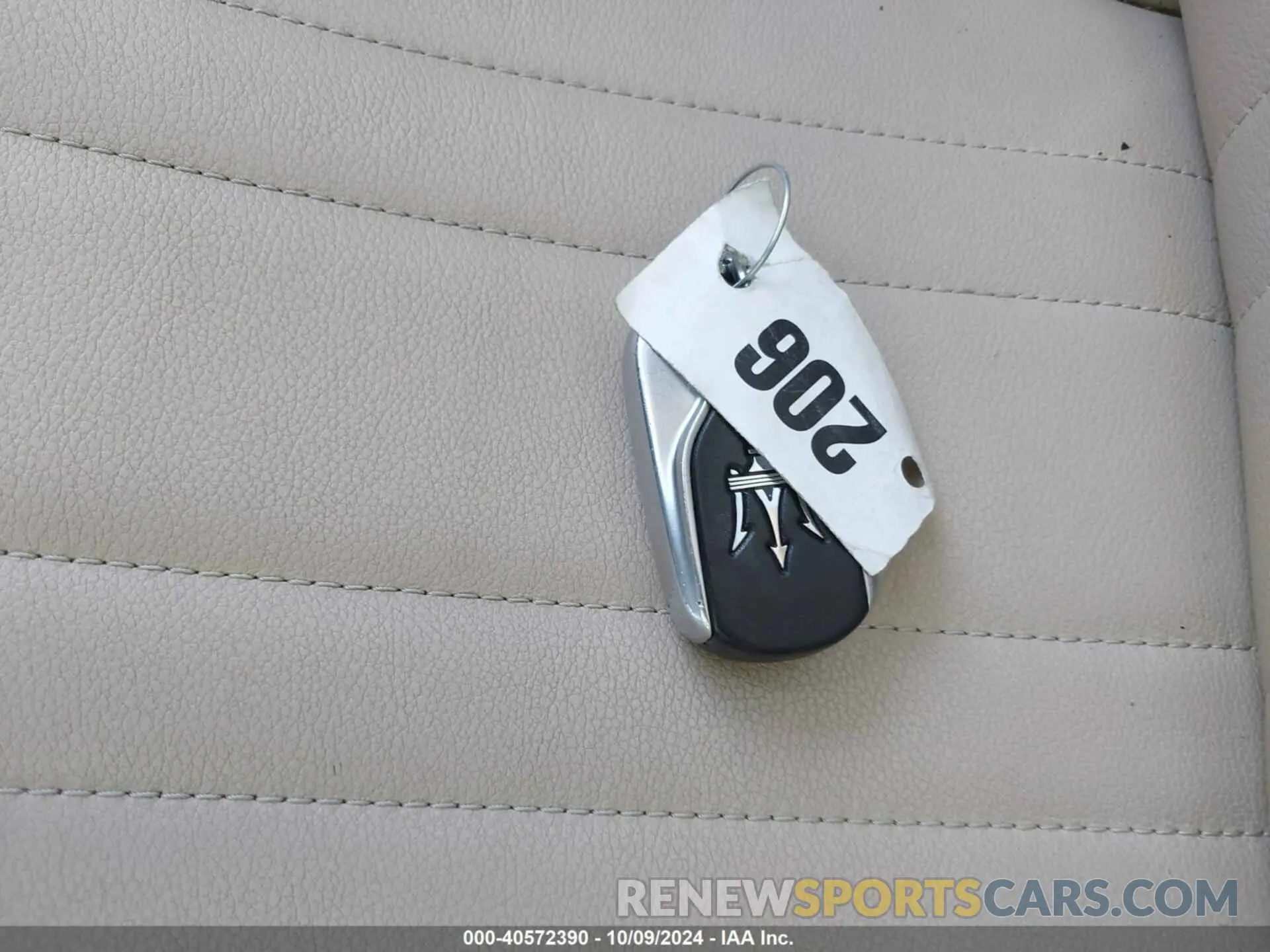 11 fotografías del automóvil dañado ZN661YUAXLX344843 MASERATI LEVANTE 2020
