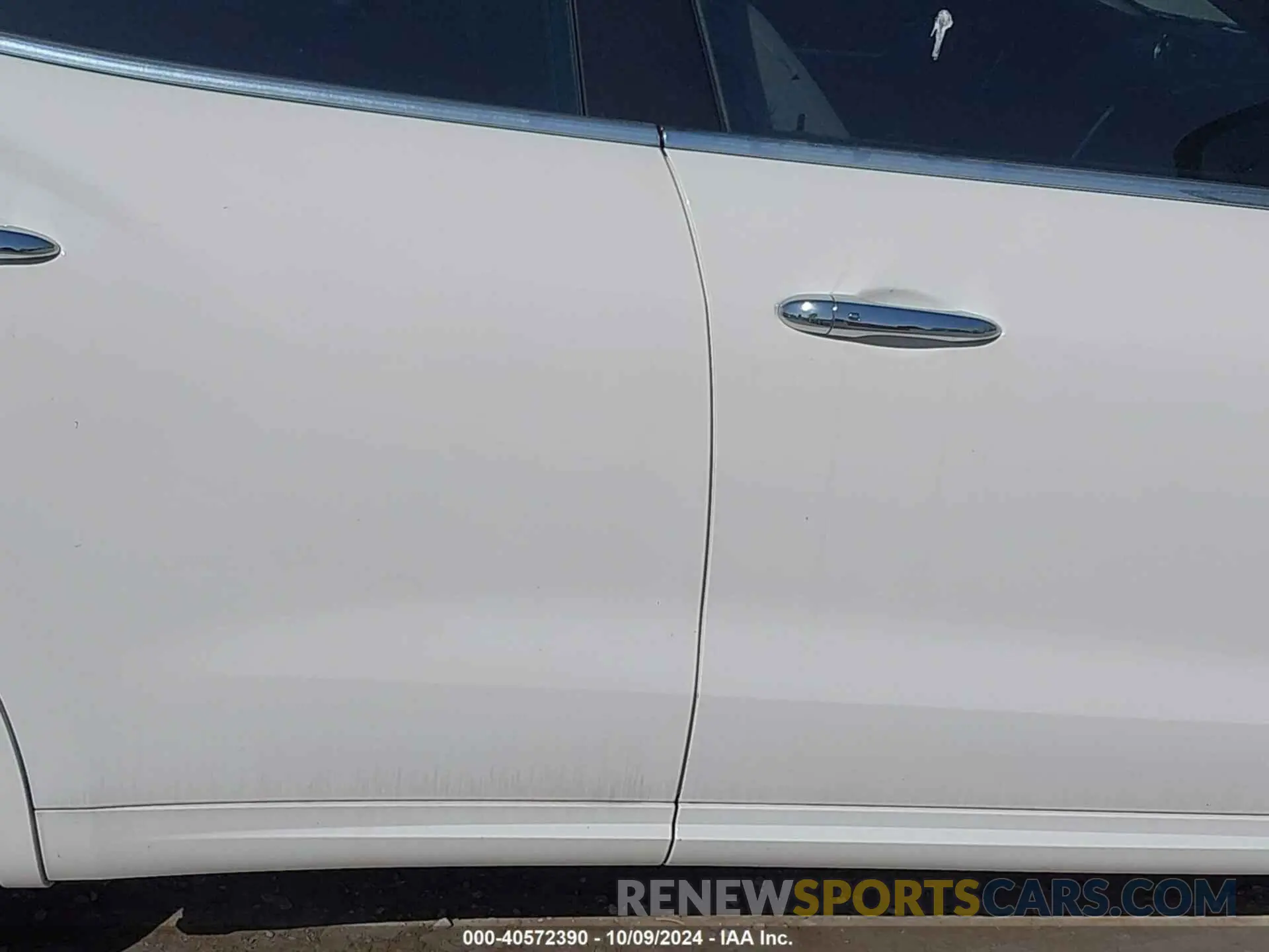 13 fotografías del automóvil dañado ZN661YUAXLX344843 MASERATI LEVANTE 2020