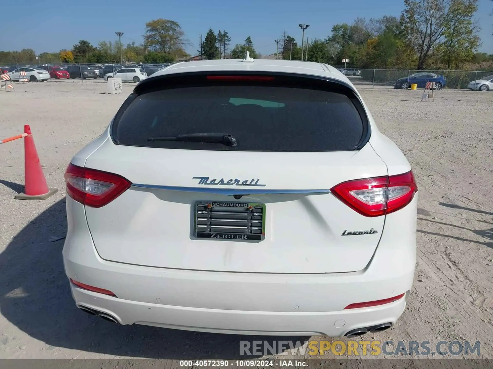 16 fotografías del automóvil dañado ZN661YUAXLX344843 MASERATI LEVANTE 2020